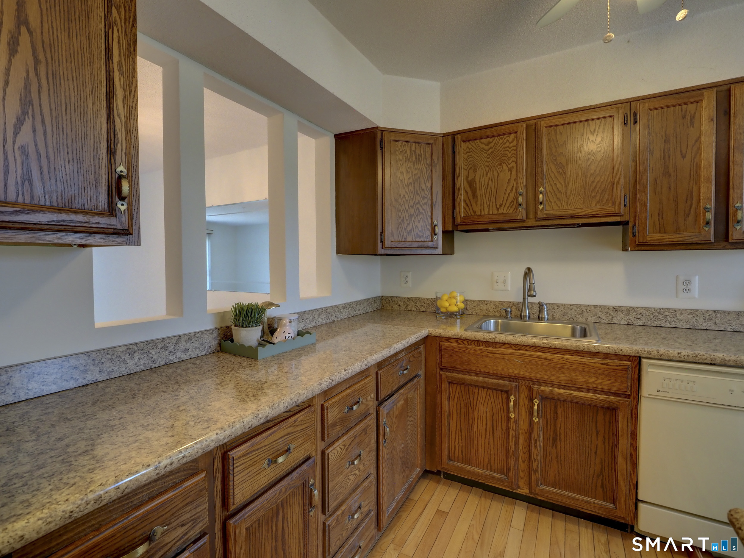 Homes for sale in Wallingford, CT | 412 Pilgrim Hbr #412, Wallingford, CT 06492 | MLS# 24155877