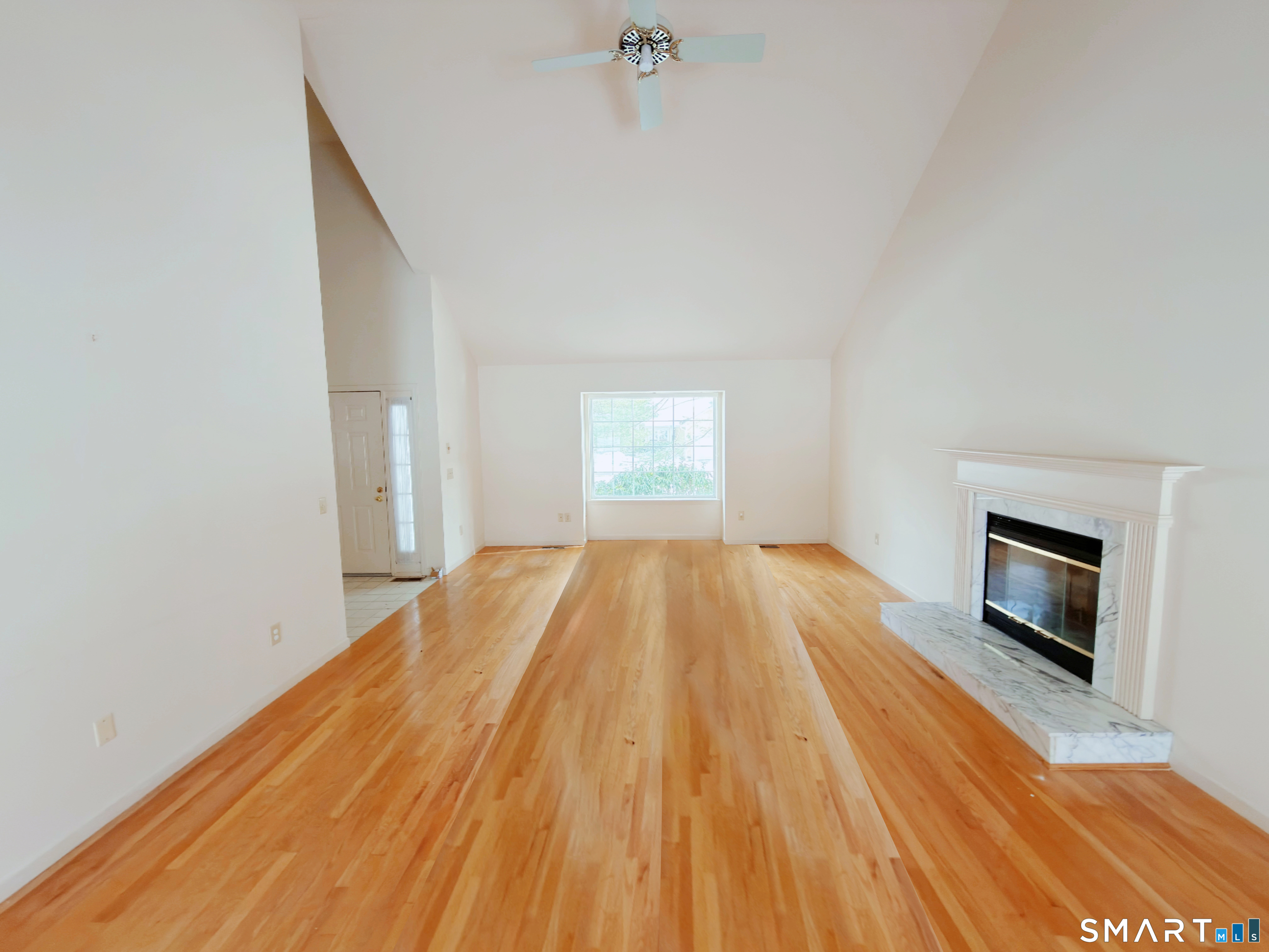 Homes for sale in Monroe, CT | 5 Kensington Rd #5, Monroe, CT 06468 | MLS# 24160370