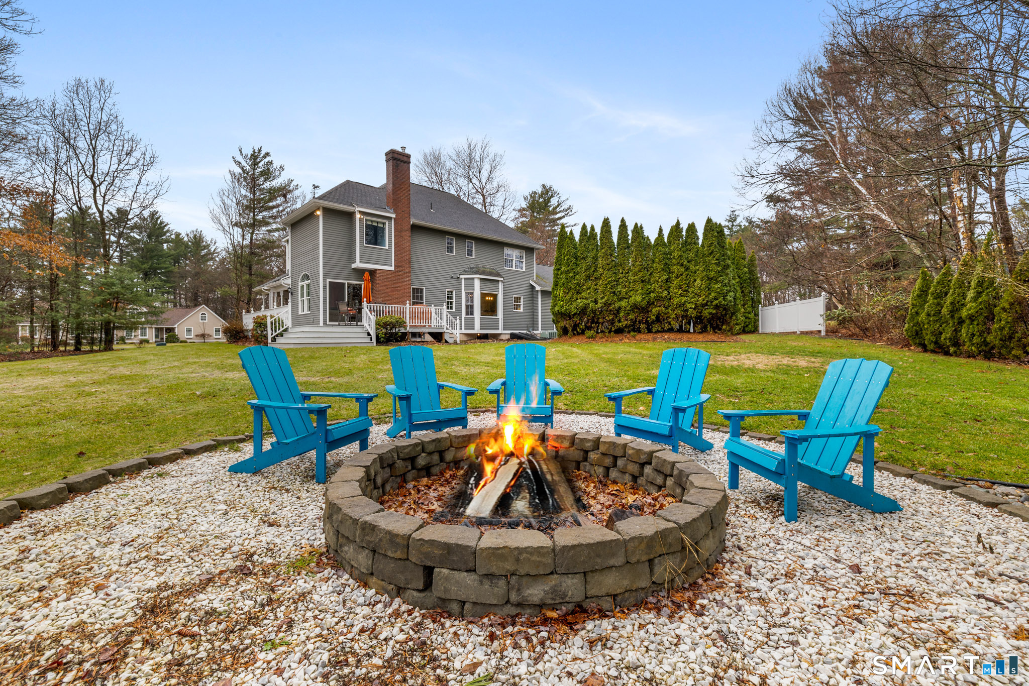 Homes for sale in Ellington, CT | 9 Brockway Rd, Ellington, CT 06029 | MLS# 24158389