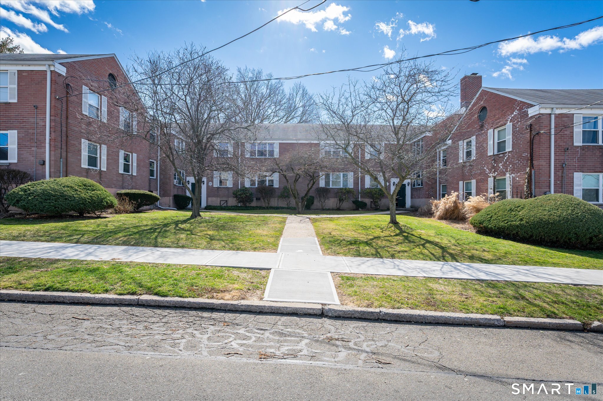 Homes for sale in Stamford, CT | 23 Standish Rd #APT 2, Stamford, CT 06902 | MLS# 24138772