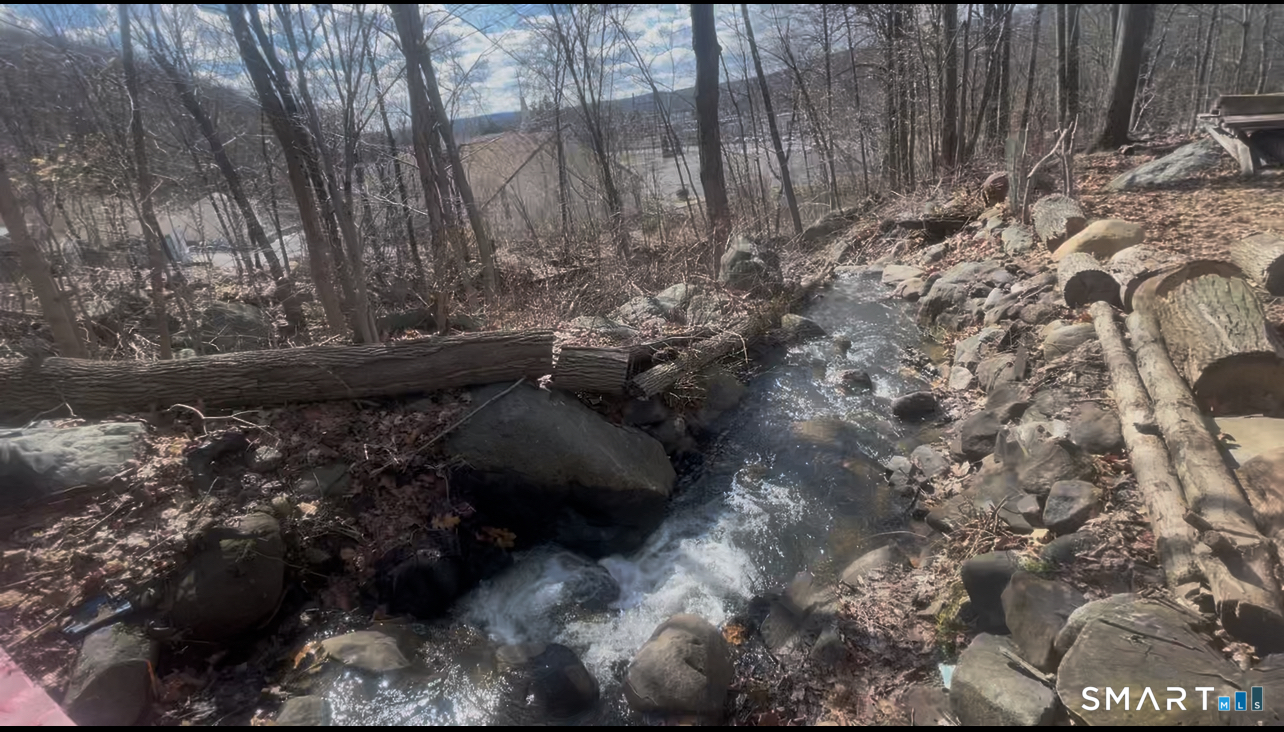 Homes for sale in Waterbury, CT | 136 Pearl Lake Rd, Waterbury, CT 06706 | MLS# 24152614