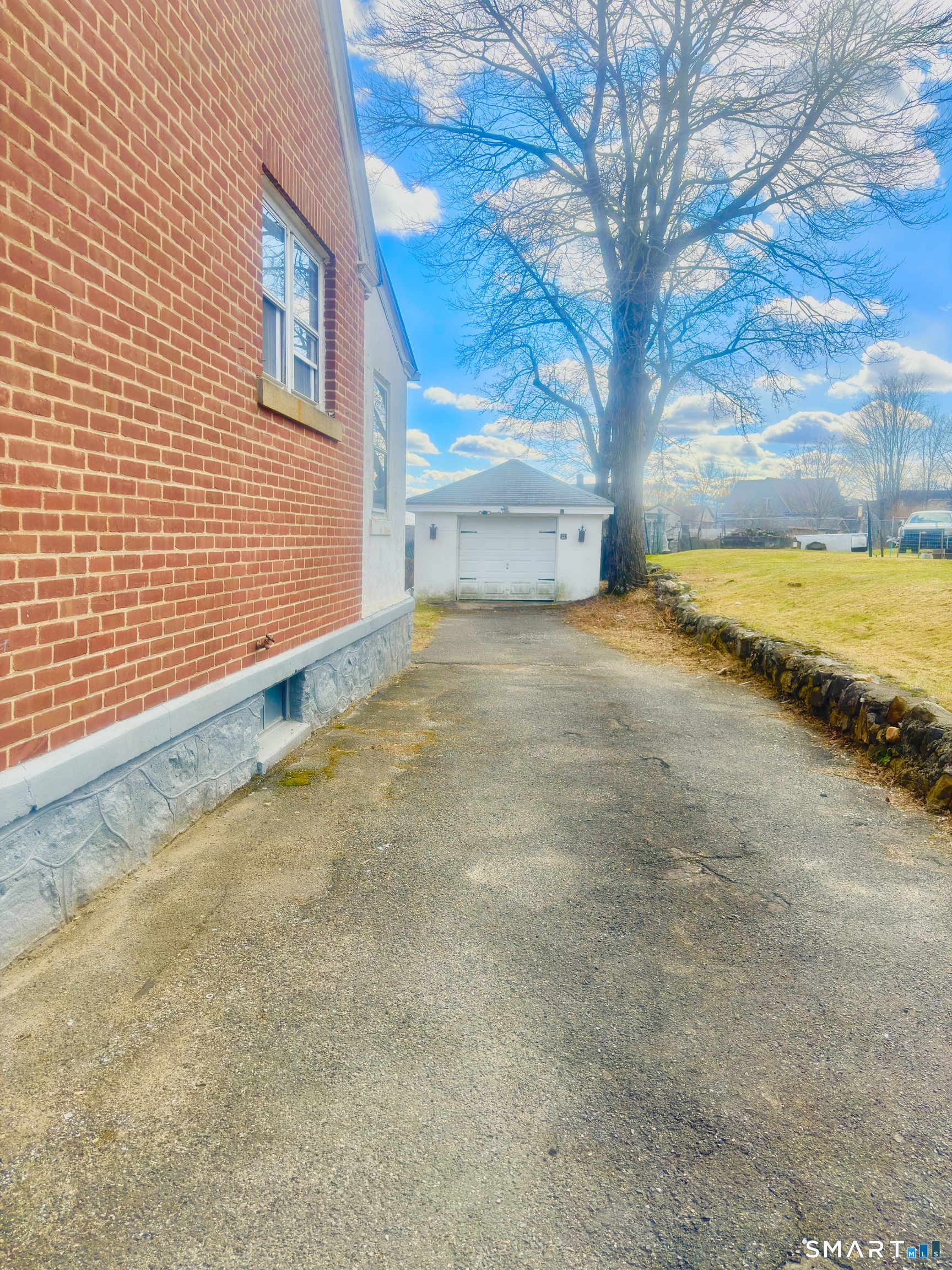 Homes for sale in Waterbury, CT | 212 Platt St, Waterbury, CT 06704 | MLS# 24156088