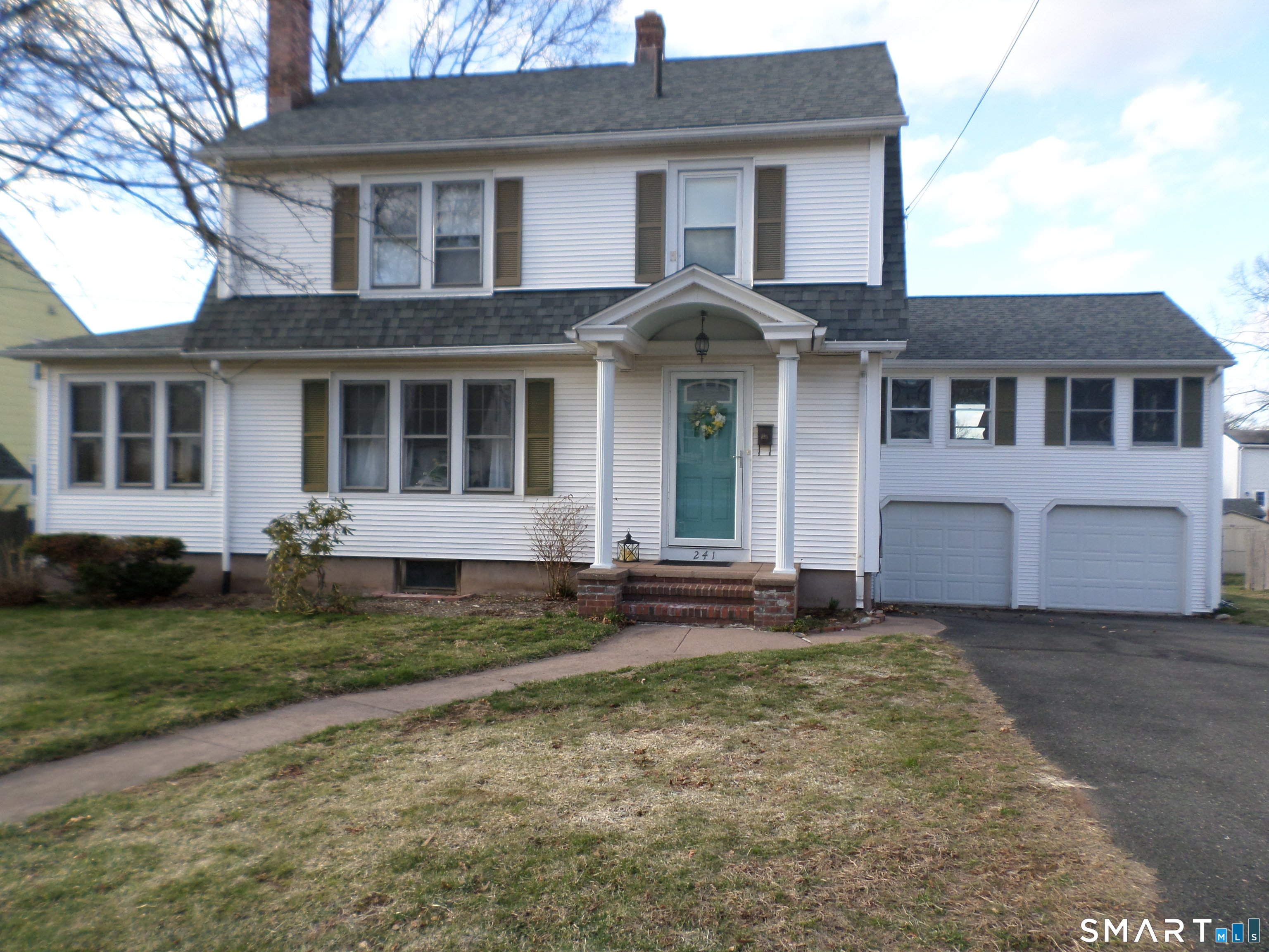 Homes for sale in Manchester, CT | 241 Henry St, Manchester, CT 06042 | MLS# 24160502