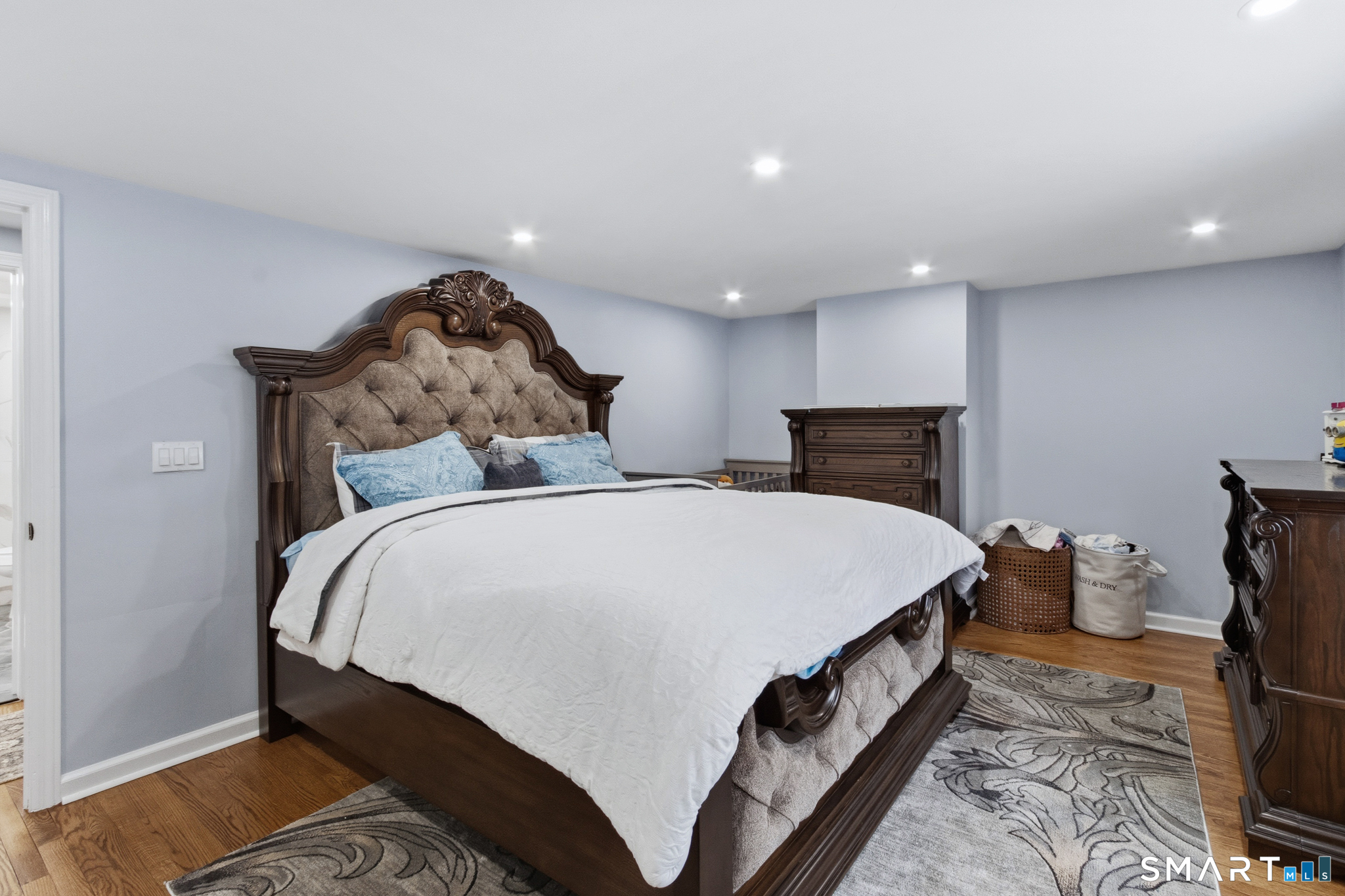 589 Racebrook, Orange, 06477, 5 Bedrooms Bedrooms, 0 ,2 BathroomsBathrooms,Single Family For Sale,For Sale,Racebrook,0,24160492