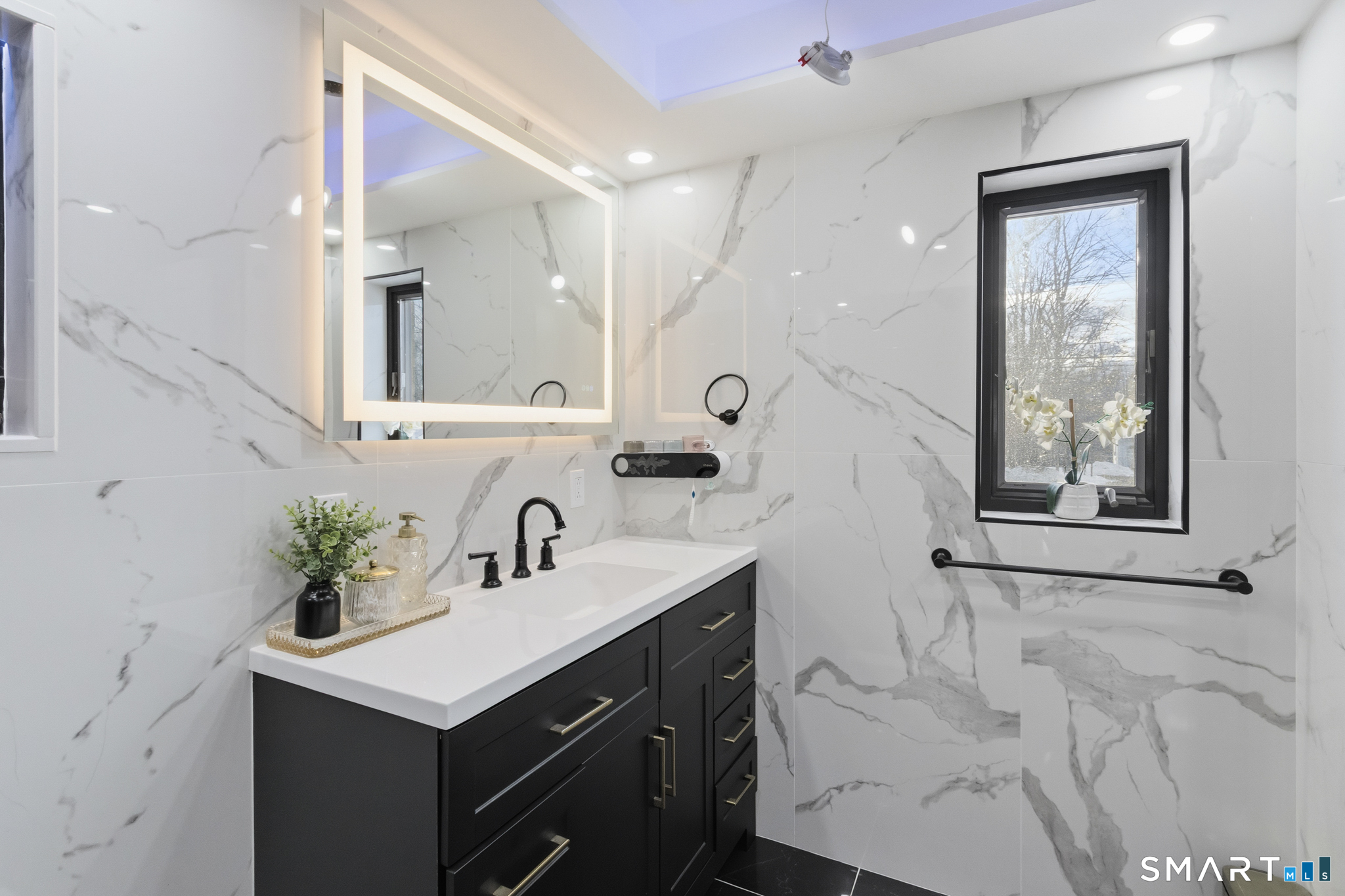 Homes for sale in Orange, CT | 589 Racebrook Rd, Orange, CT 06477 | MLS# 24160492