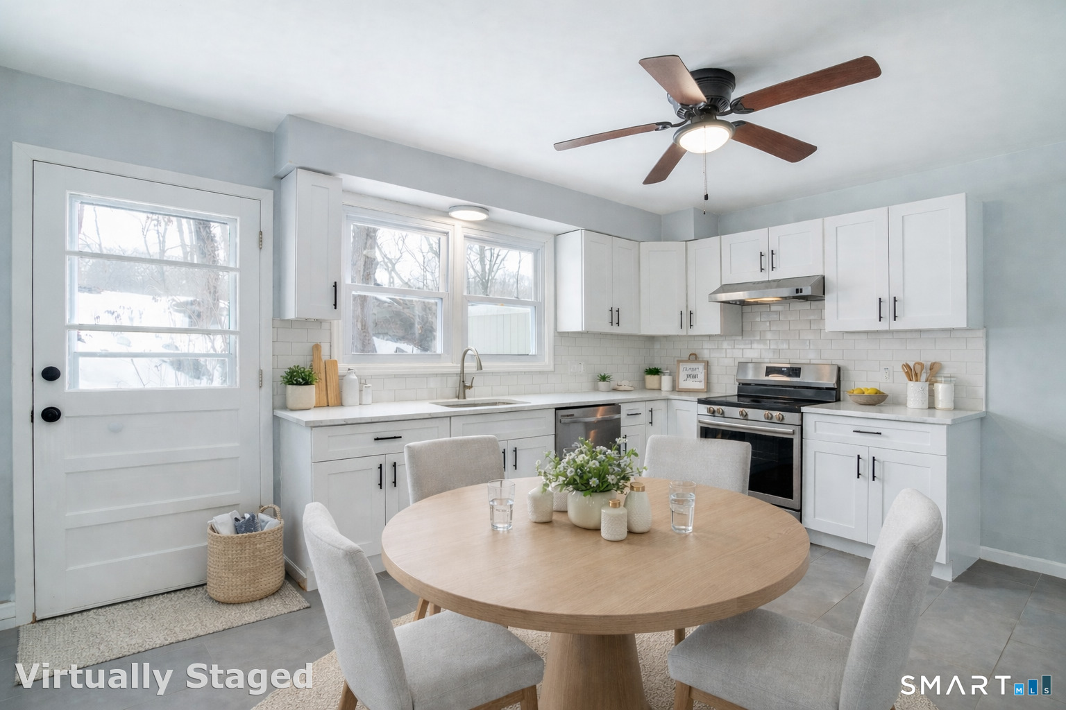 Homes for sale in Branford, CT | 63 Briarwood Ln #E, Branford, CT 06405 | MLS# 24156731