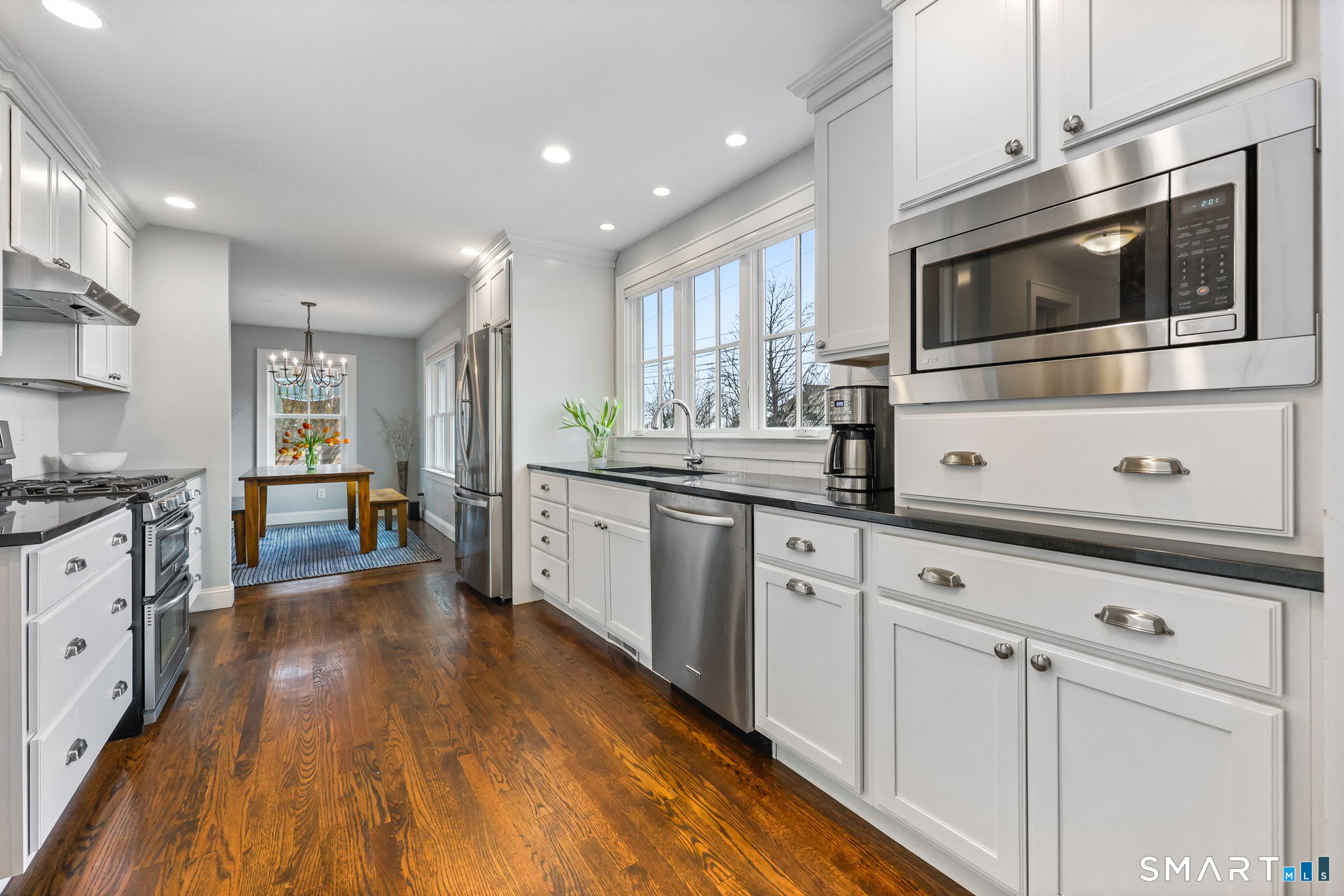 Homes for sale in Fairfield, CT | 693 S Benson Rd, Fairfield, CT 06824 | MLS# 24160315