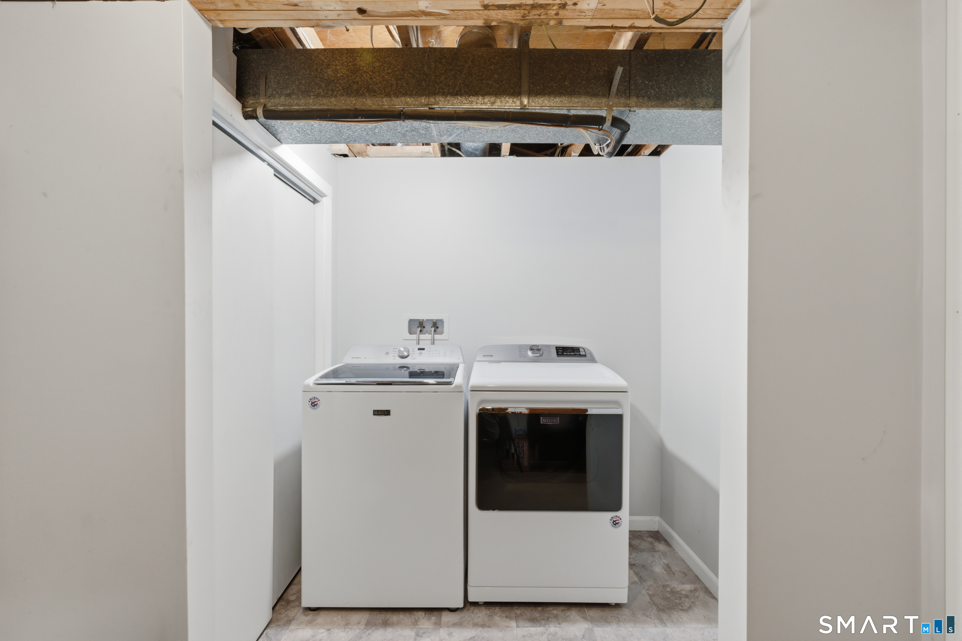 Homes for sale in Middlefield, CT | 45 Dwight Rd, Middlefield, CT 06455 | MLS# 24056681