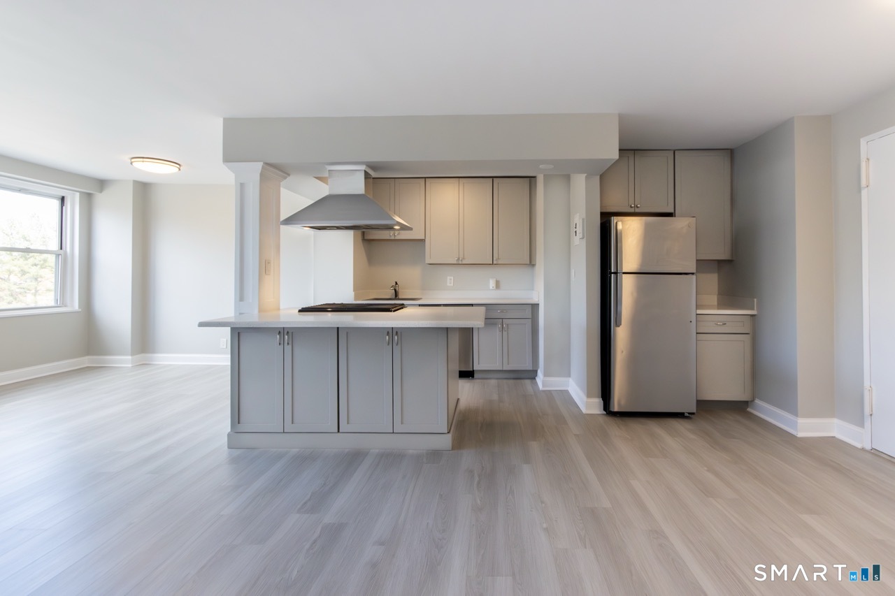 Homes for sale in Bridgeport, CT | 2625 Park Ave #4F, Bridgeport, CT 06604 | MLS# 24149881