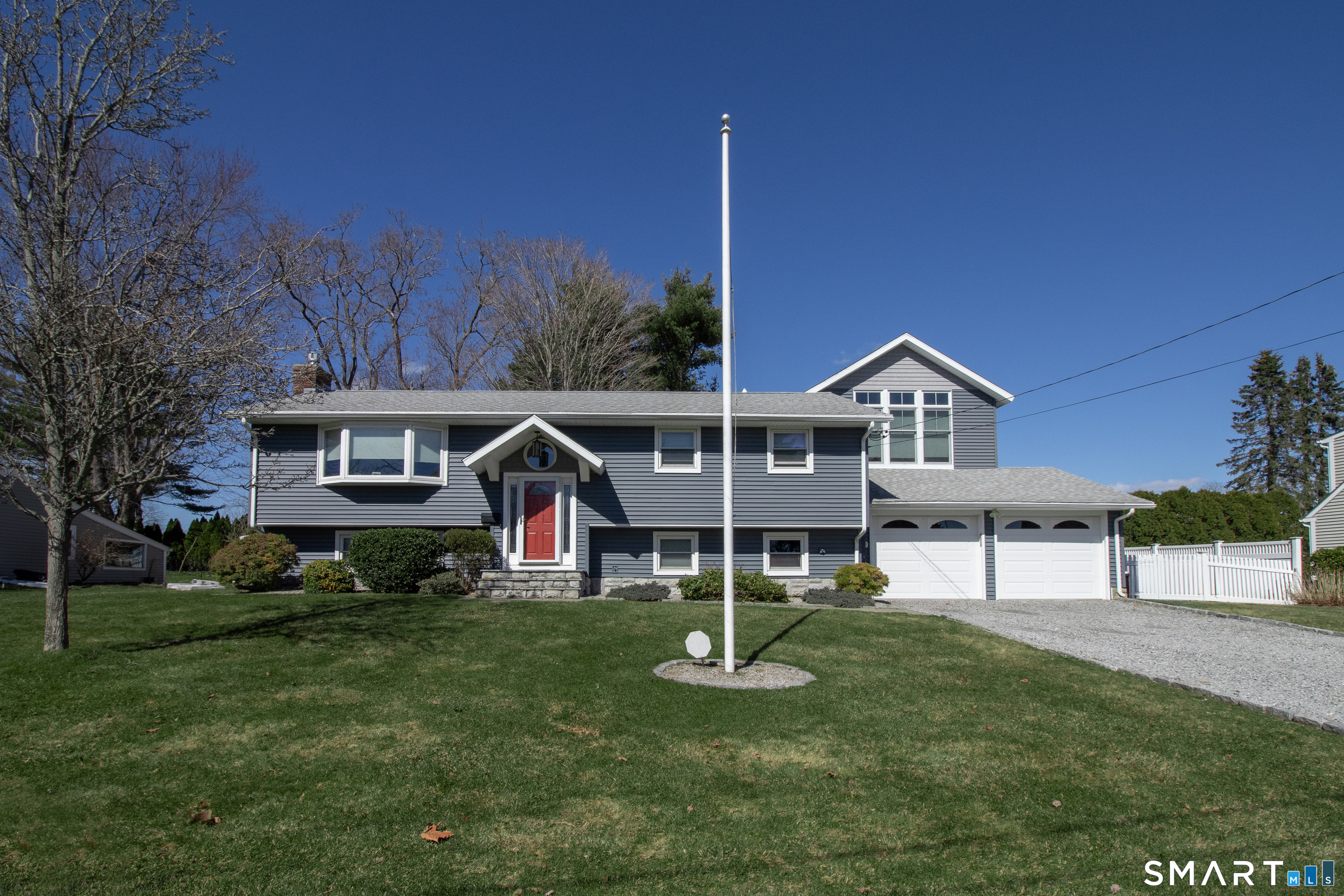 Homes for sale in Clinton, CT | 24 Indian Dr, Clinton, CT 06413 | MLS# 24160131