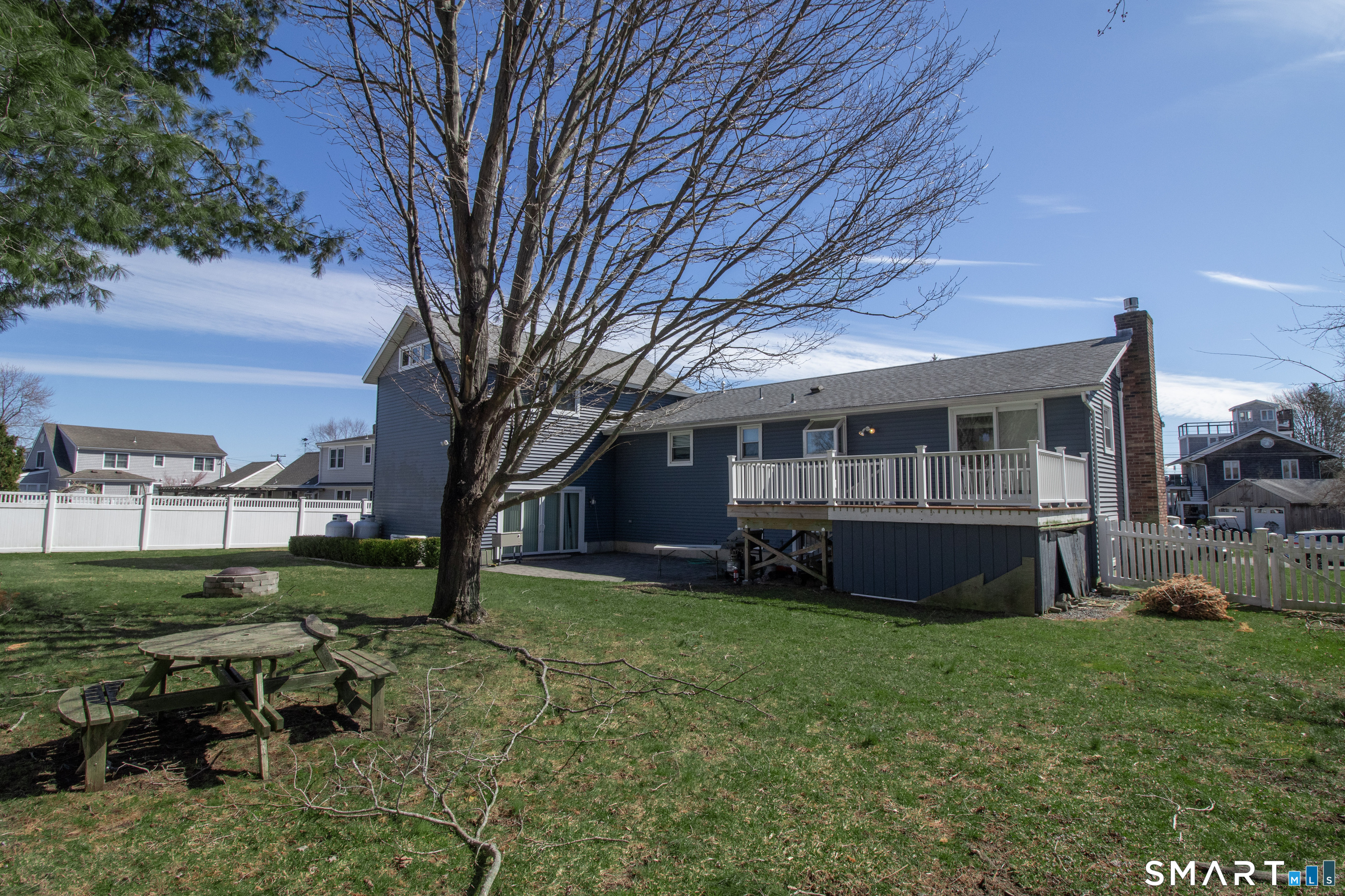 Homes for sale in Clinton, CT | 24 Indian Dr, Clinton, CT 06413 | MLS# 24160131