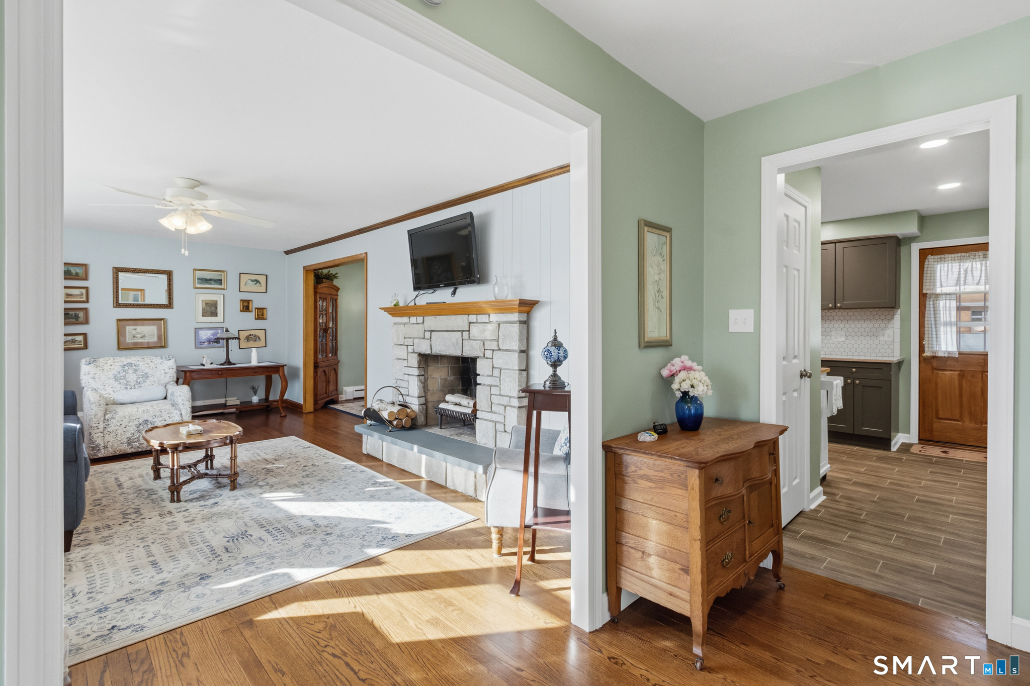 Homes for sale in Naugatuck, CT | 16 Phyllis Dr, Naugatuck, CT 06770 | MLS# 24158490