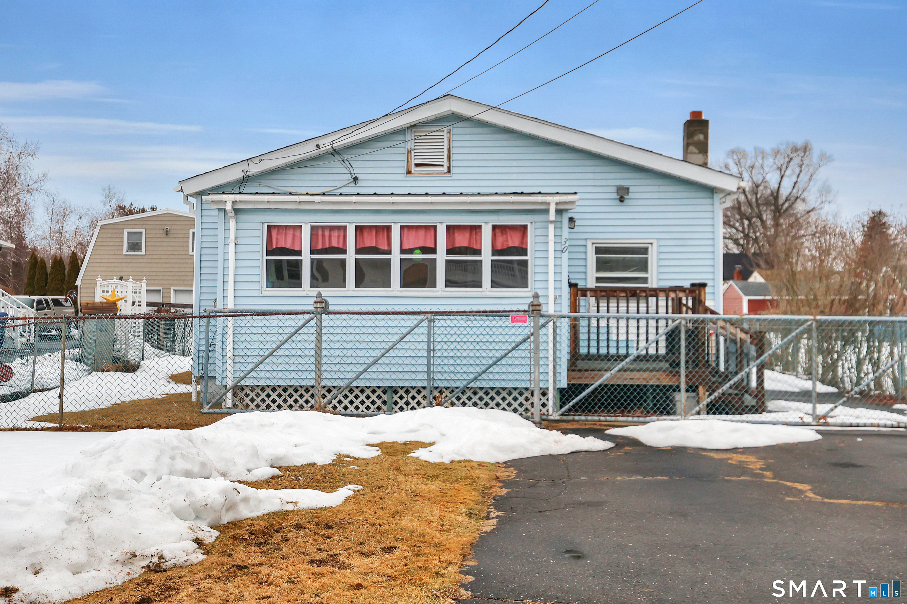 Homes for sale in Plainville, CT | 30 Bartlett St, Plainville, CT 06062 | MLS# 24155716