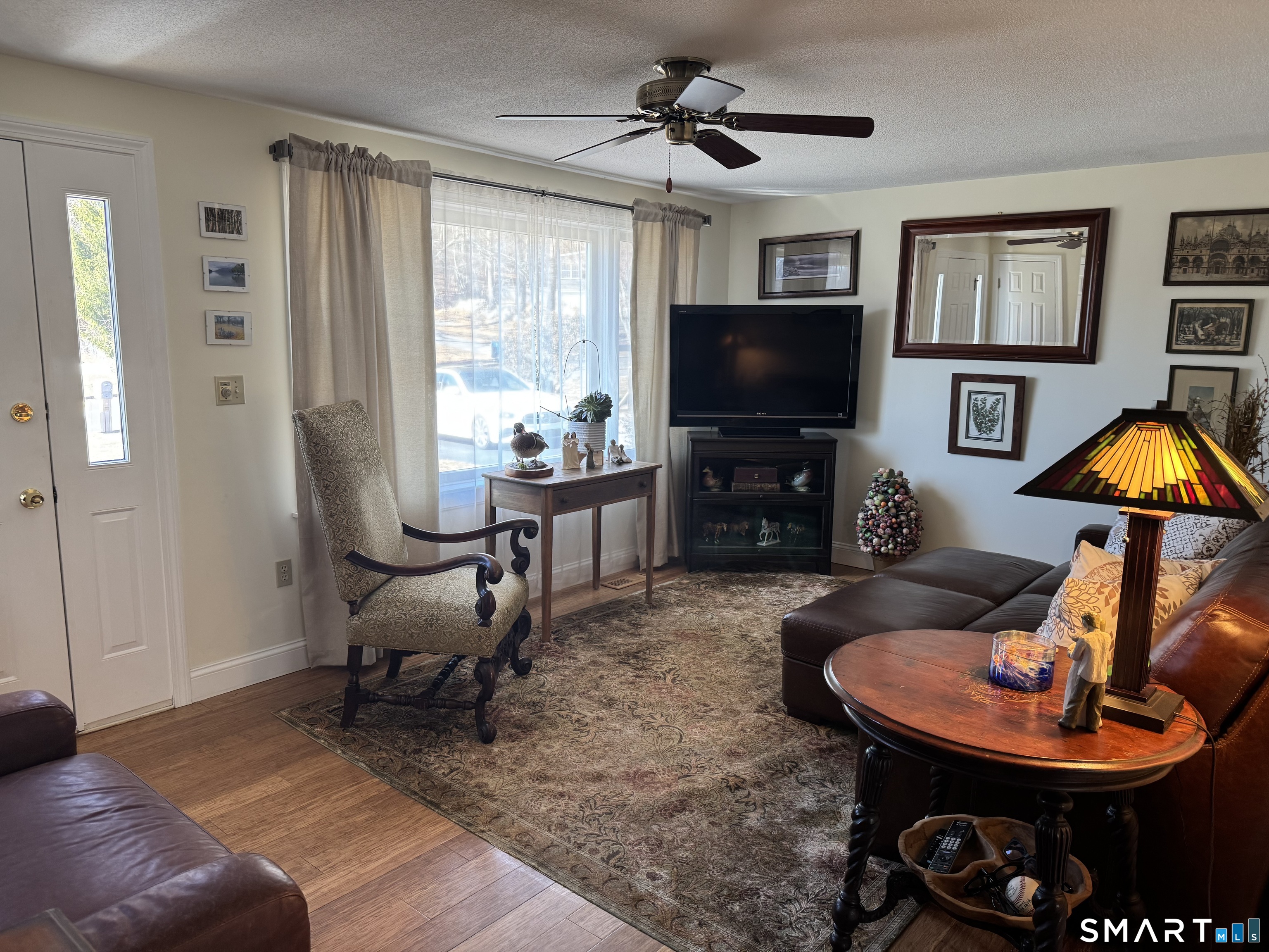 Homes for sale in Waterford, CT | 13 Devonshire Dr, Waterford, CT 06385 | MLS# 24160583