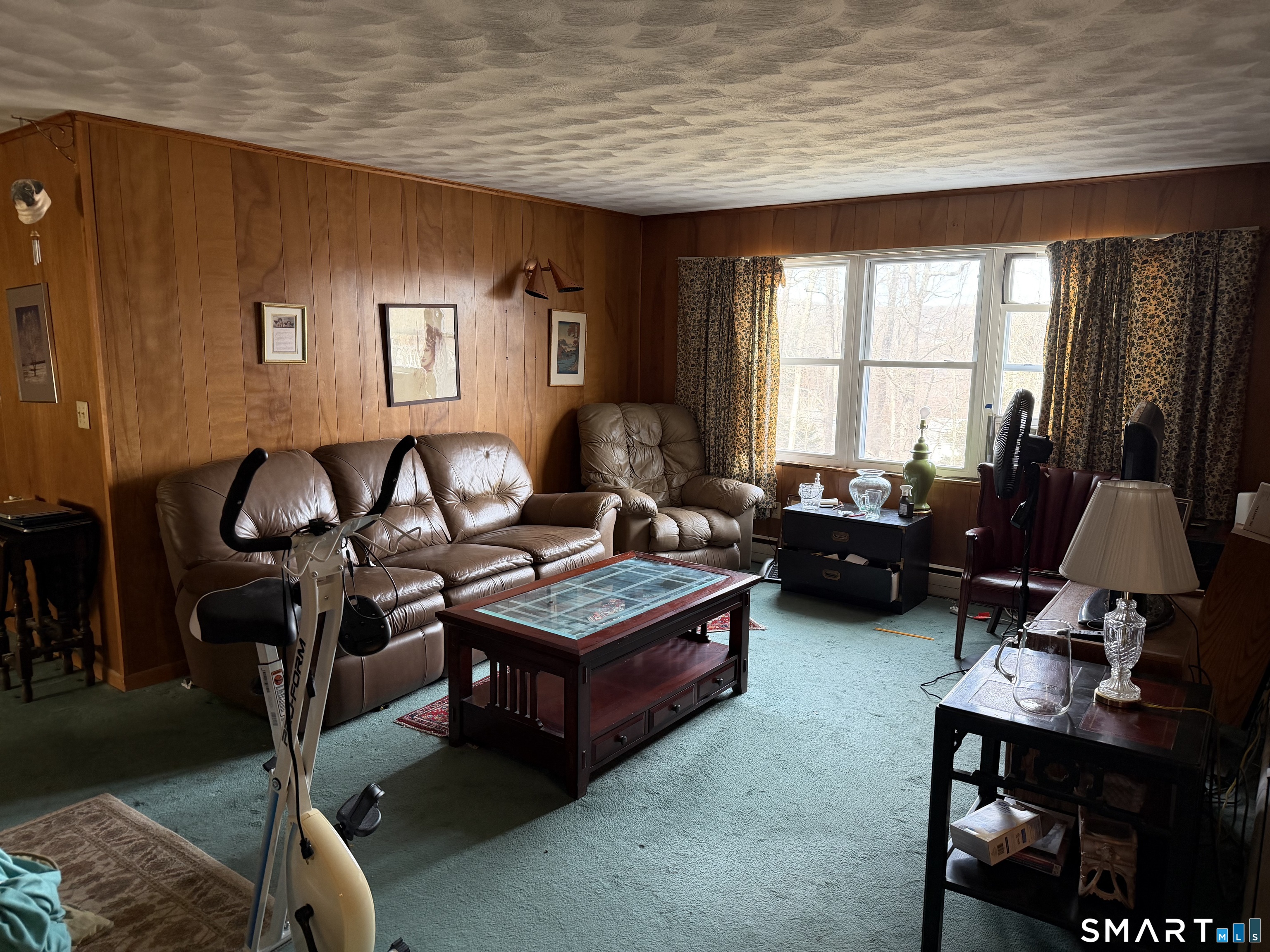 Homes for sale in Ledyard, CT | 9 Oakridge Dr, Ledyard, CT 06335 | MLS# 24148667