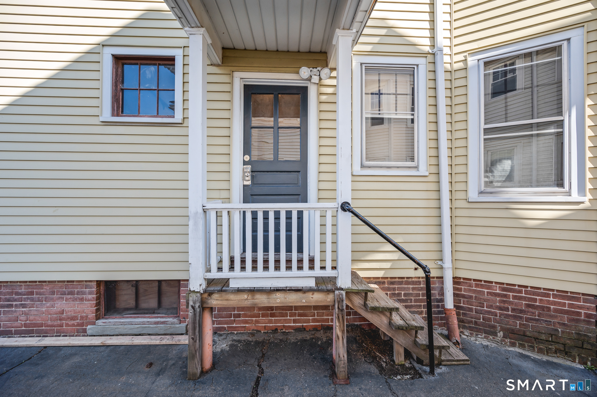 225 Winthrop, New Britain, 06052, 1 Bedroom Bedrooms, 0 ,1 BathroomBathrooms,Residential Rental,For Sale,Winthrop,0,24159695
