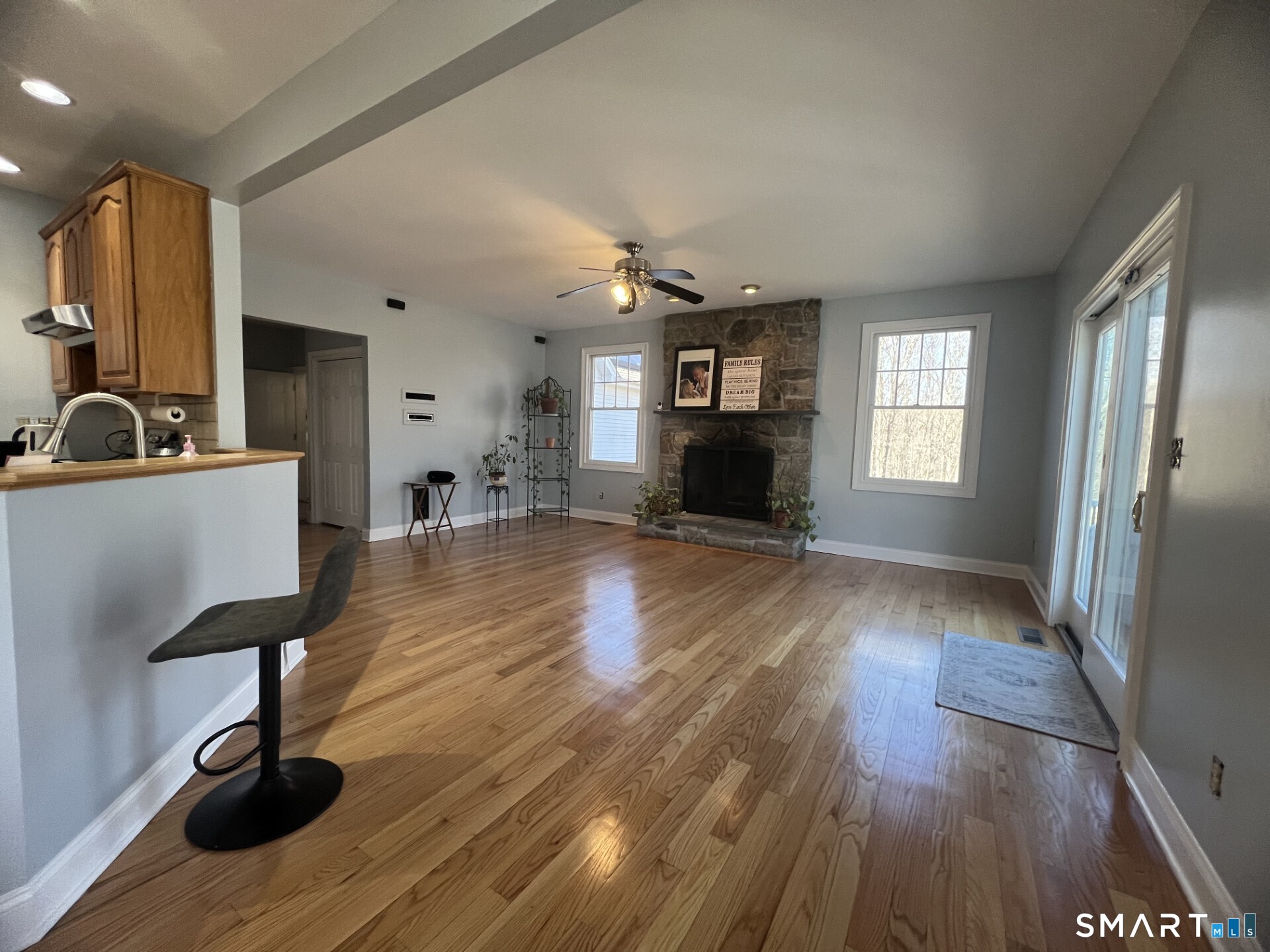 Homes for sale in Seymour, CT | 7 Old Town Rd, Seymour, CT 06483 | MLS# 24160603