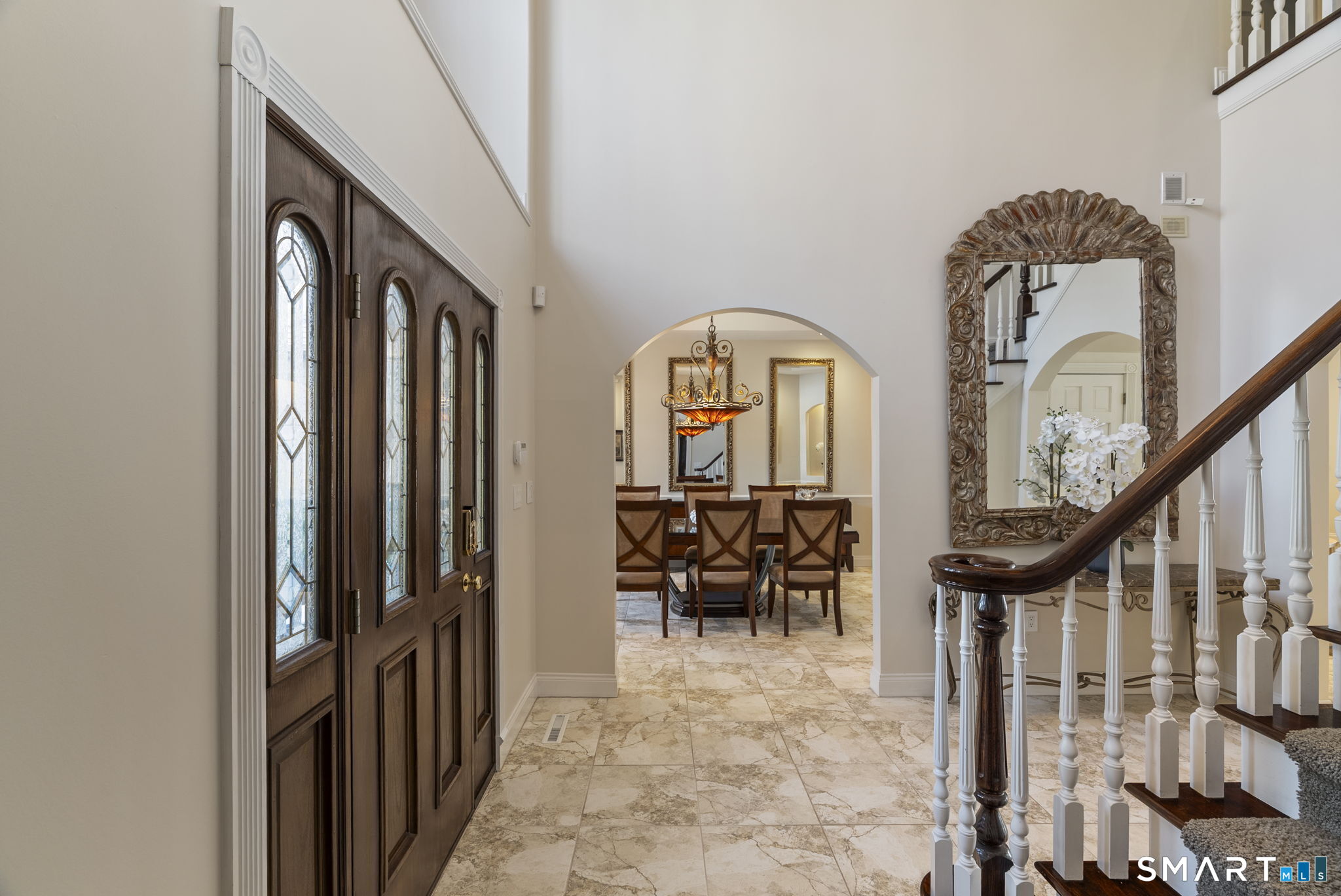 Homes for sale in Farmington, CT | 13 Chatsworth Pl, Farmington, CT 06032 | MLS# 24155908