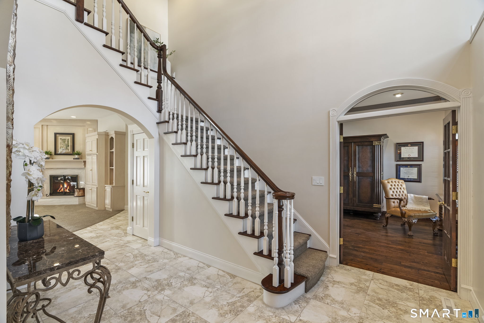 Homes for sale in Farmington, CT | 13 Chatsworth Pl, Farmington, CT 06032 | MLS# 24155908