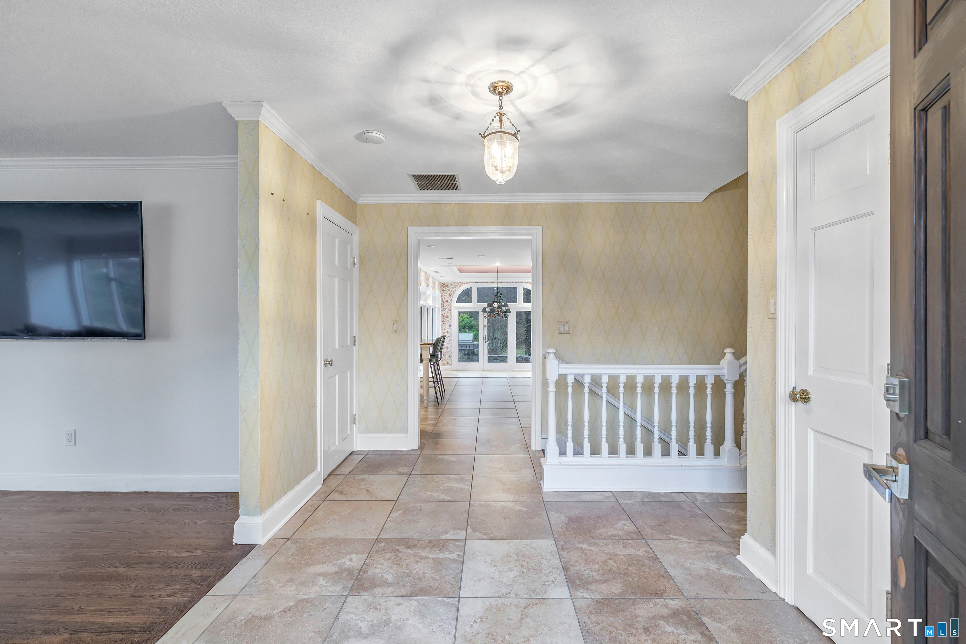 Homes for sale in Newtown, CT | 10 White Oak Farm Rd, Newtown, CT 06470 | MLS# 24159018