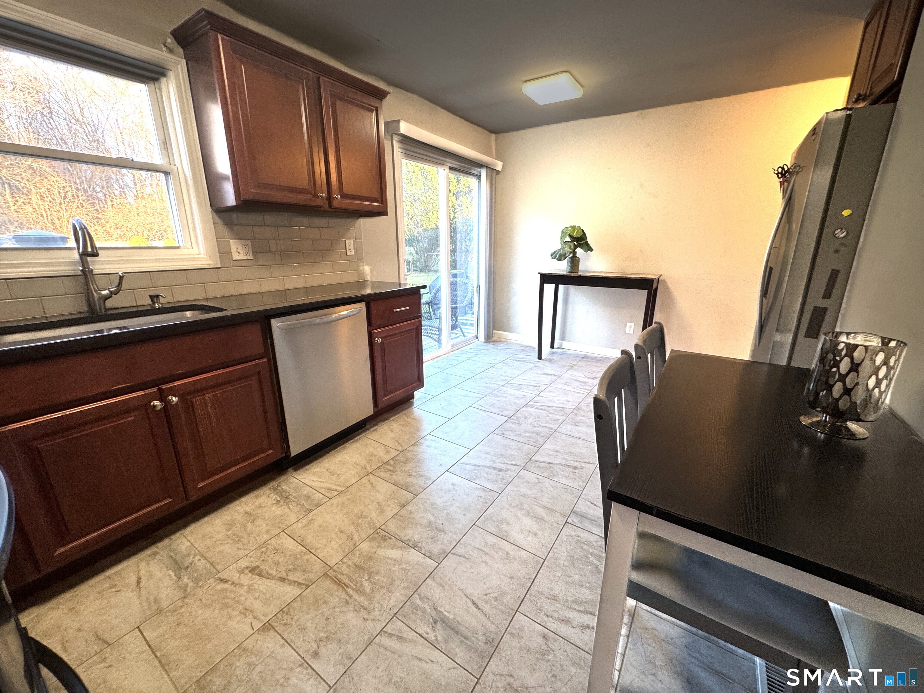 Homes for sale in West Haven, CT | 129 Cynthia Dr, West Haven, CT 06516 | MLS# 24156607