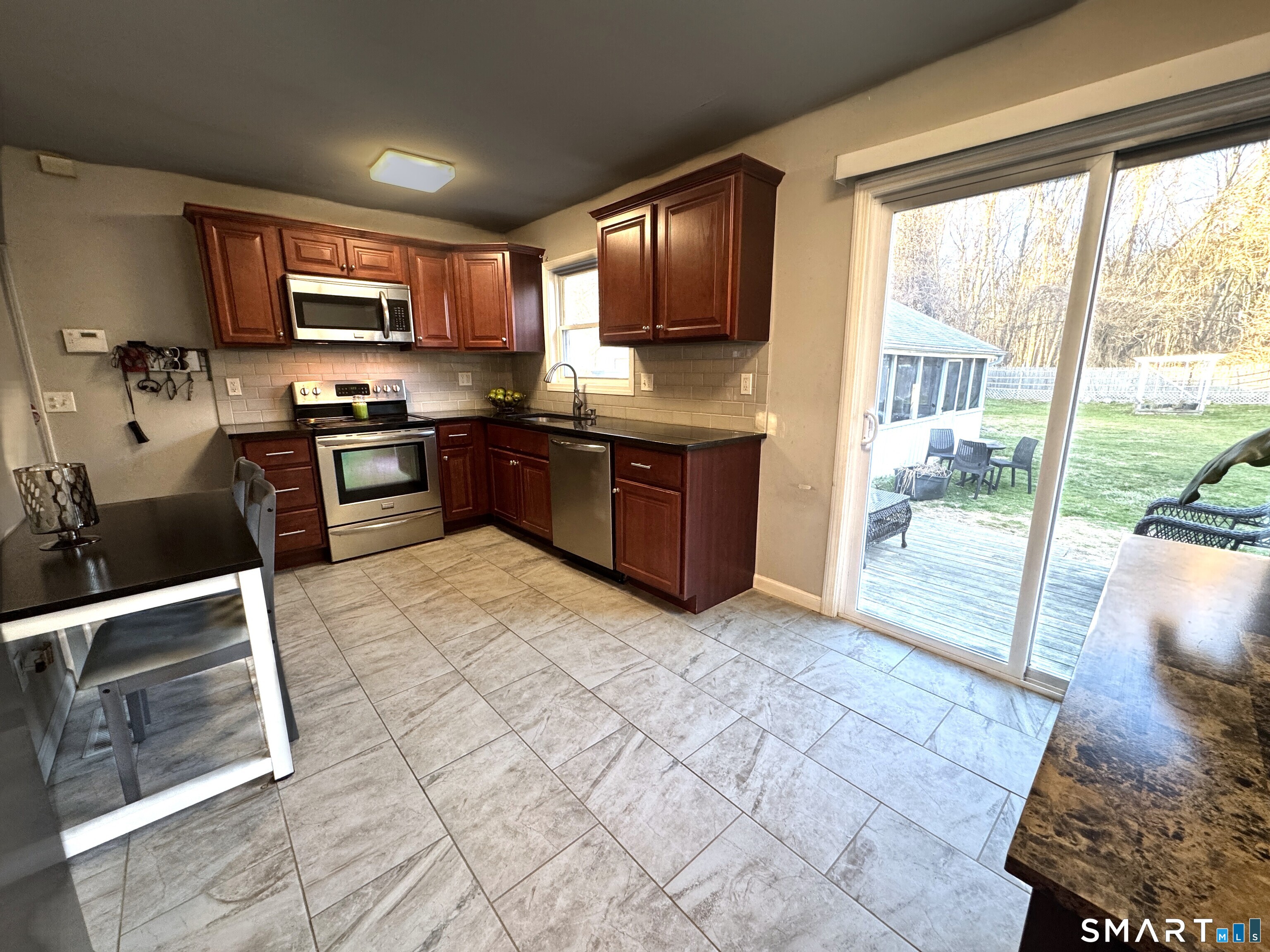 Homes for sale in West Haven, CT | 129 Cynthia Dr, West Haven, CT 06516 | MLS# 24156607