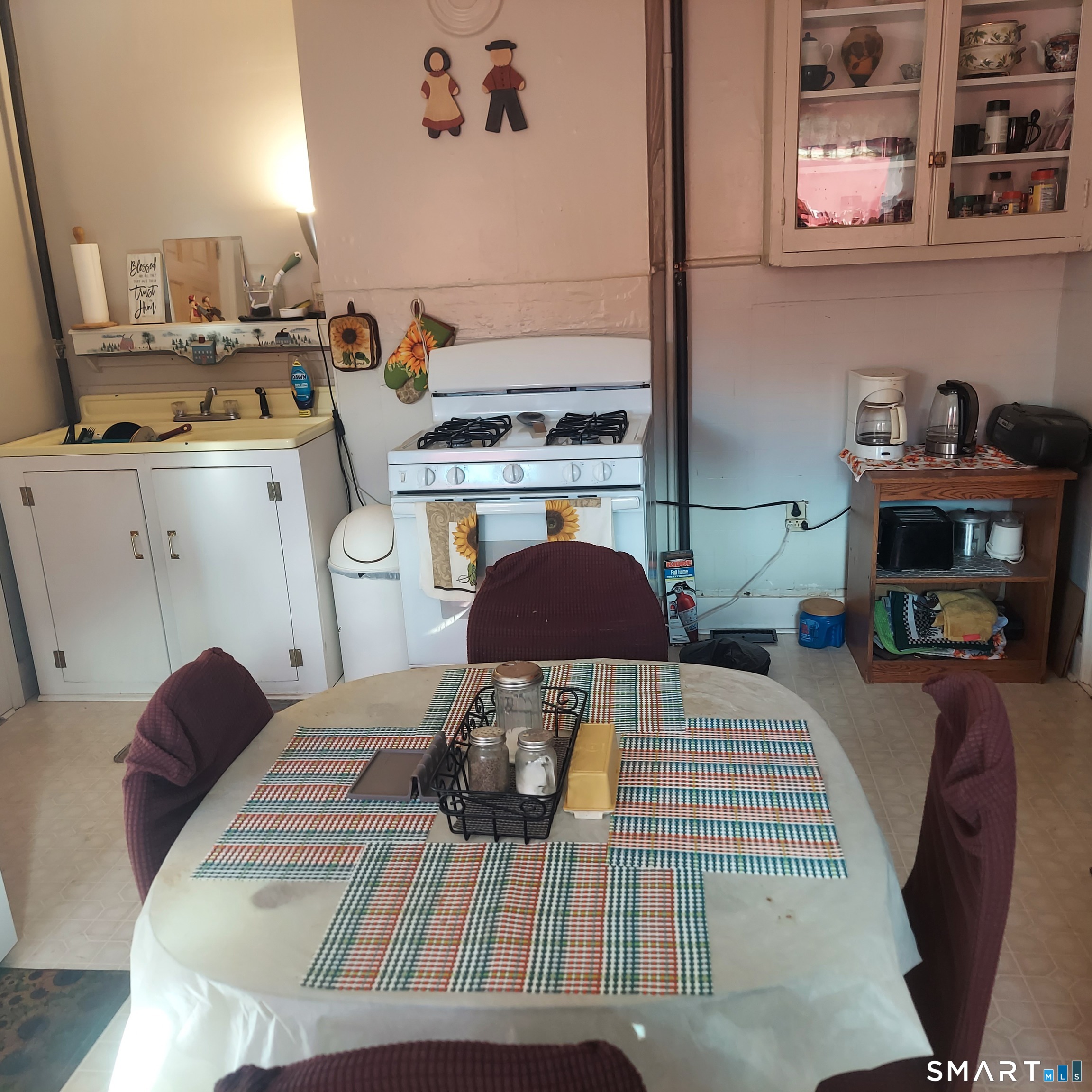 Homes for sale in Hartford, CT | 58 Benton St, Hartford, CT 06114 | MLS# 24160450