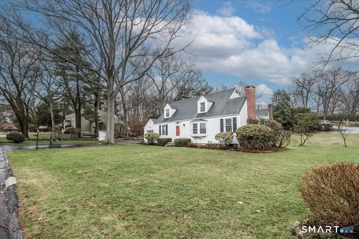 Homes for sale in Norwalk, CT | 28 Overbrook Rd, Norwalk, CT 06851 | MLS# 24154010