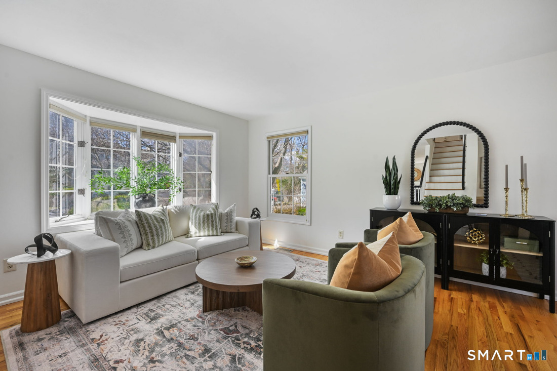 Homes for sale in Fairfield, CT | 24 Bridget Ln, Fairfield, CT 06824 | MLS# 24158450