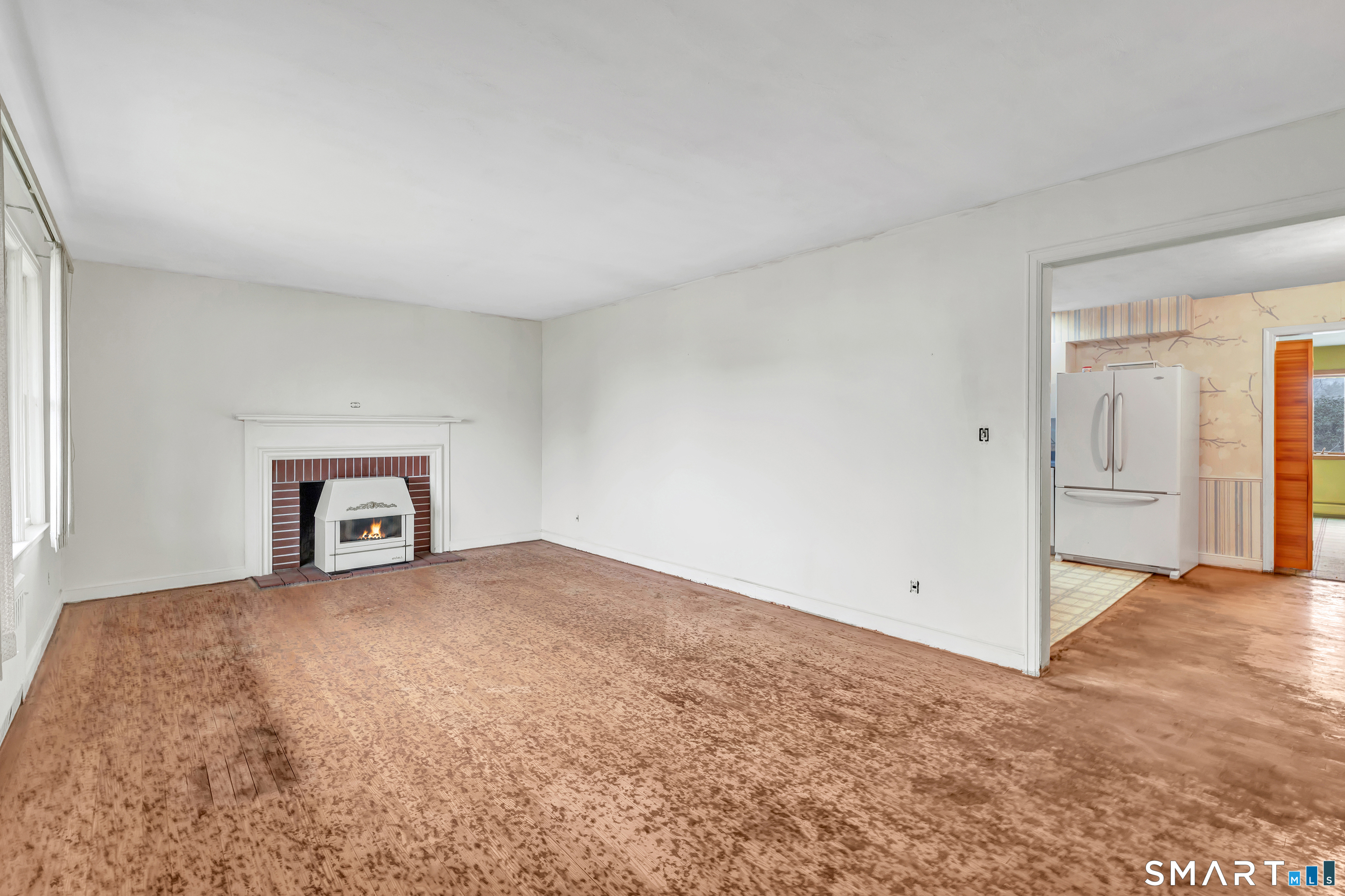 Homes for sale in Trumbull, CT | 13 Calhoun Ave, Trumbull, CT 06611 | MLS# 24160607