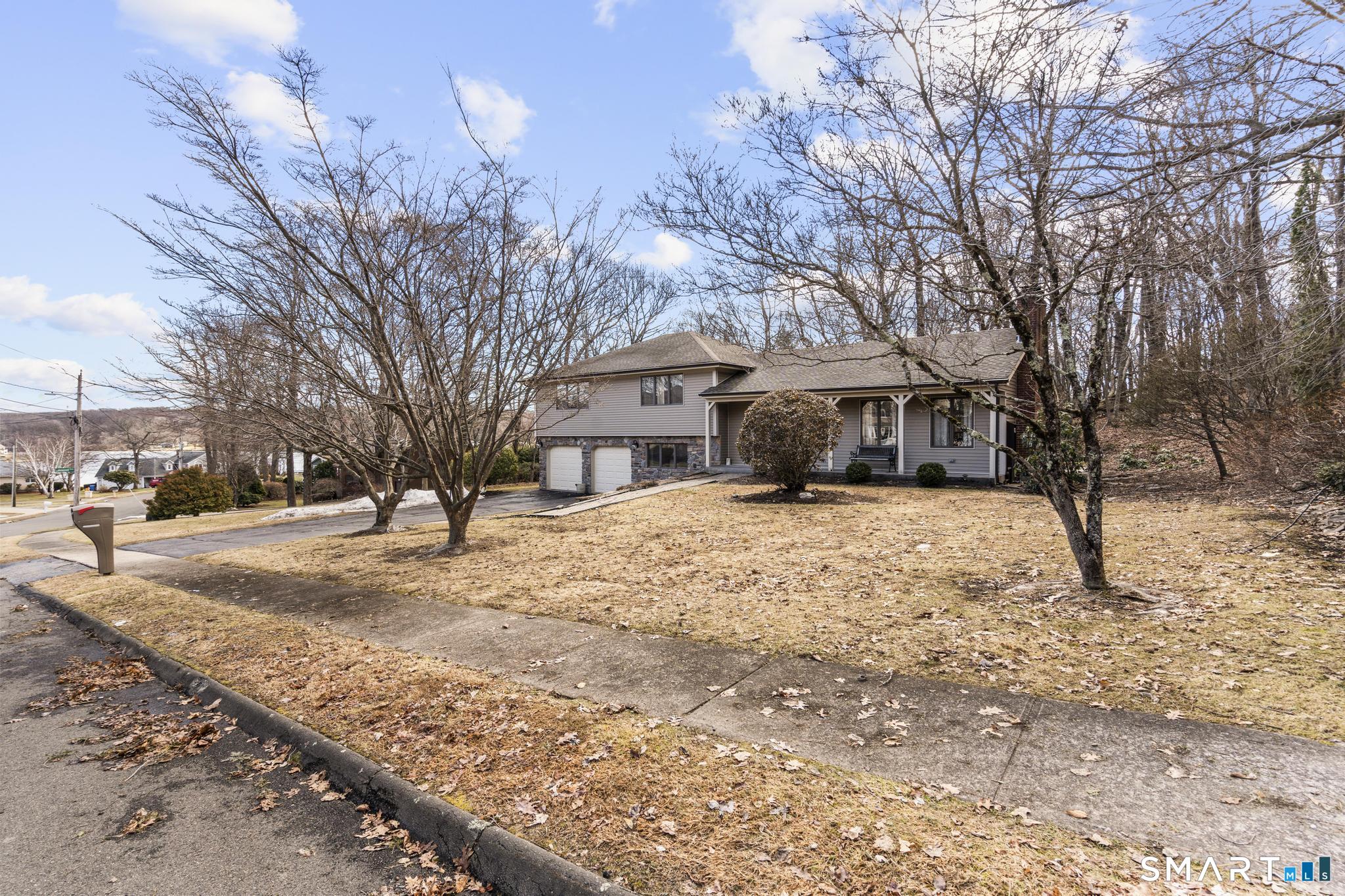 Homes for sale in Bristol, CT | 30 Cove Rd, Bristol, CT 06010 | MLS# 24159934