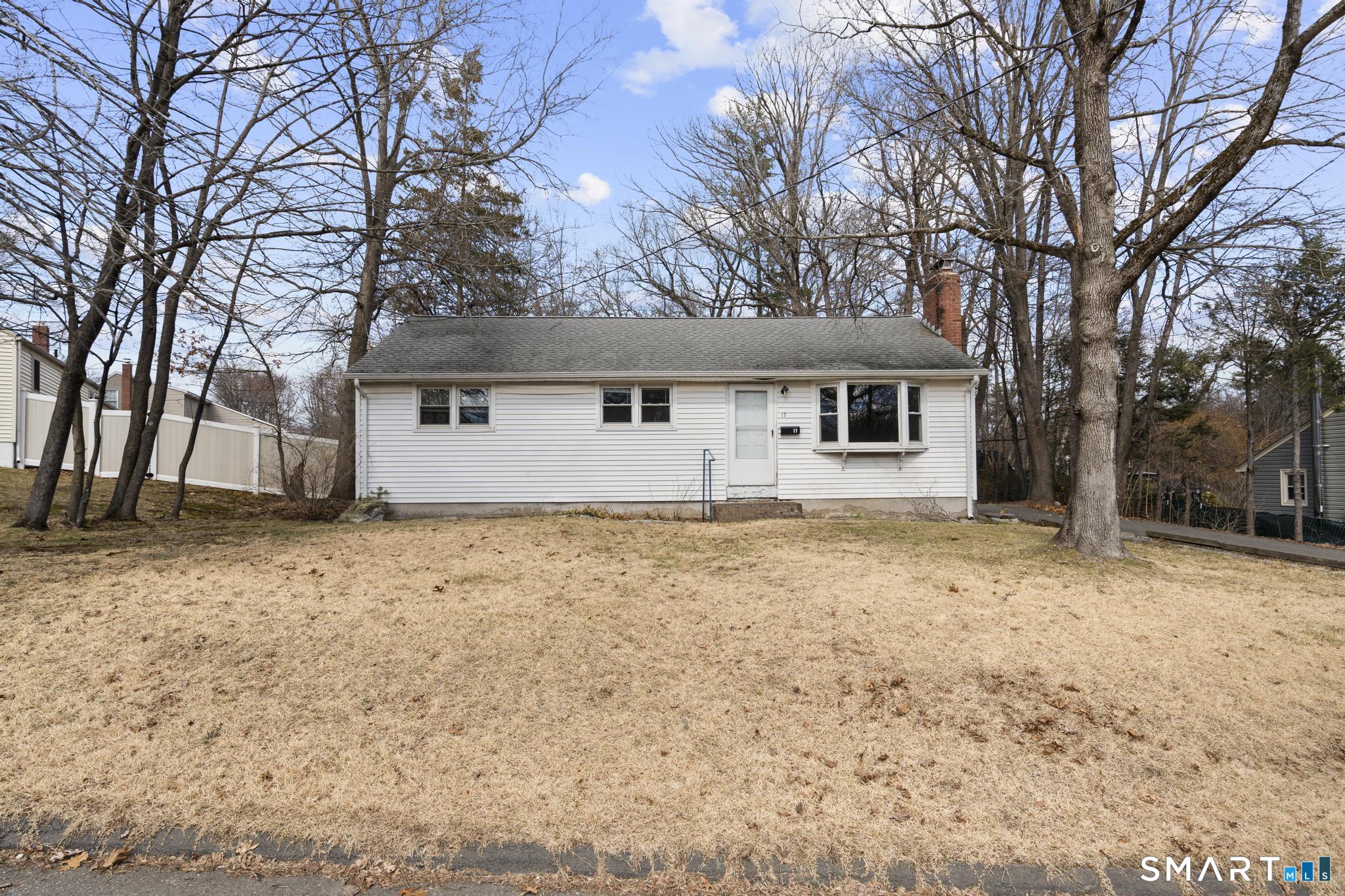 Homes for sale in Enfield, CT | 17 Dune Rd, Enfield, CT 06082 | MLS# 24149584