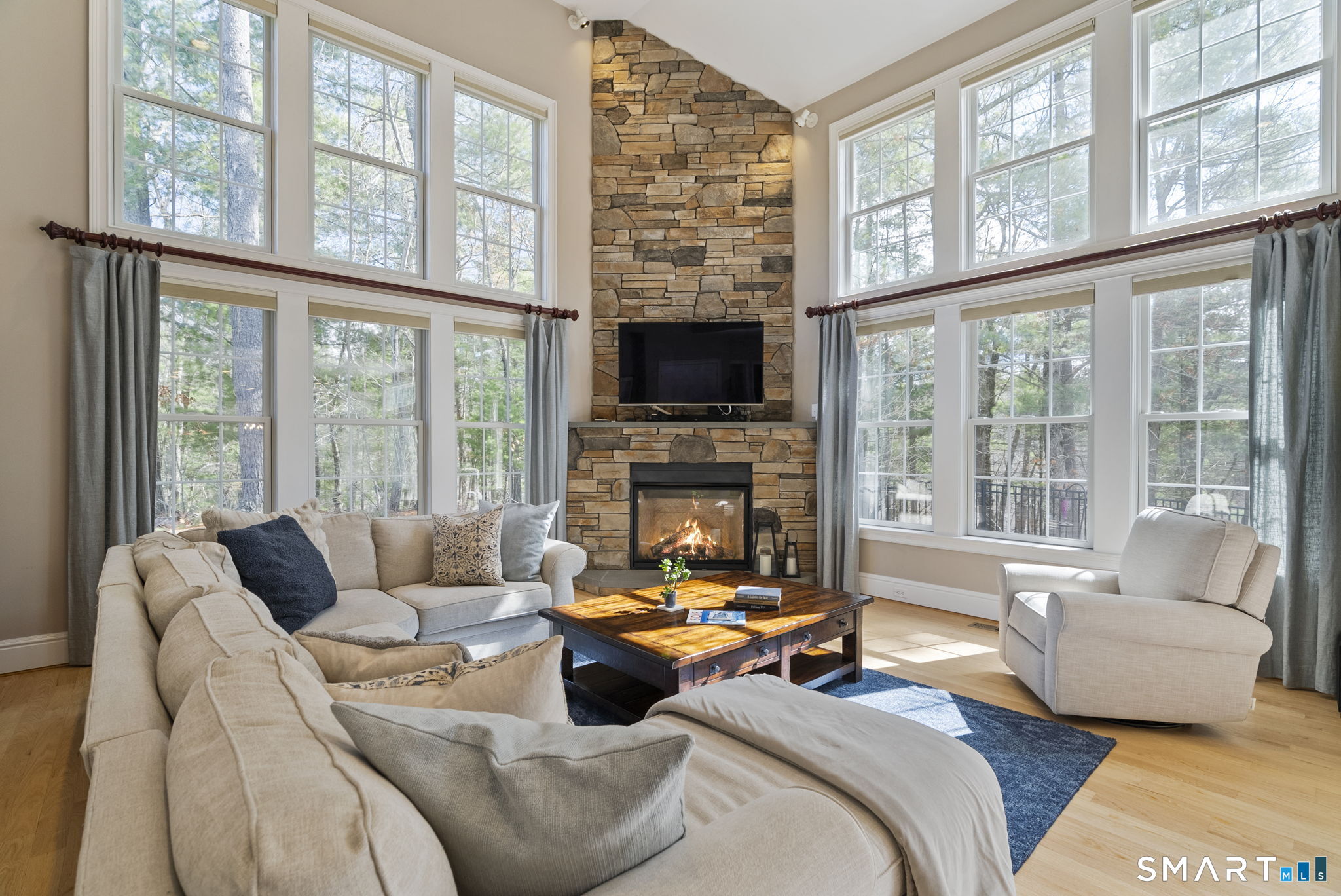 Homes for sale in Glastonbury, CT | 1197 Neipsic Rd, Glastonbury, CT 06033 | MLS# 24160328