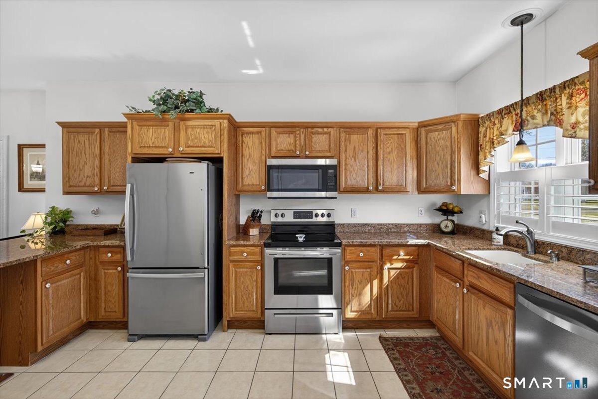 Homes for sale in North Haven, CT | 500 Elm St #13-6, North Haven, CT 06473 | MLS# 24160064