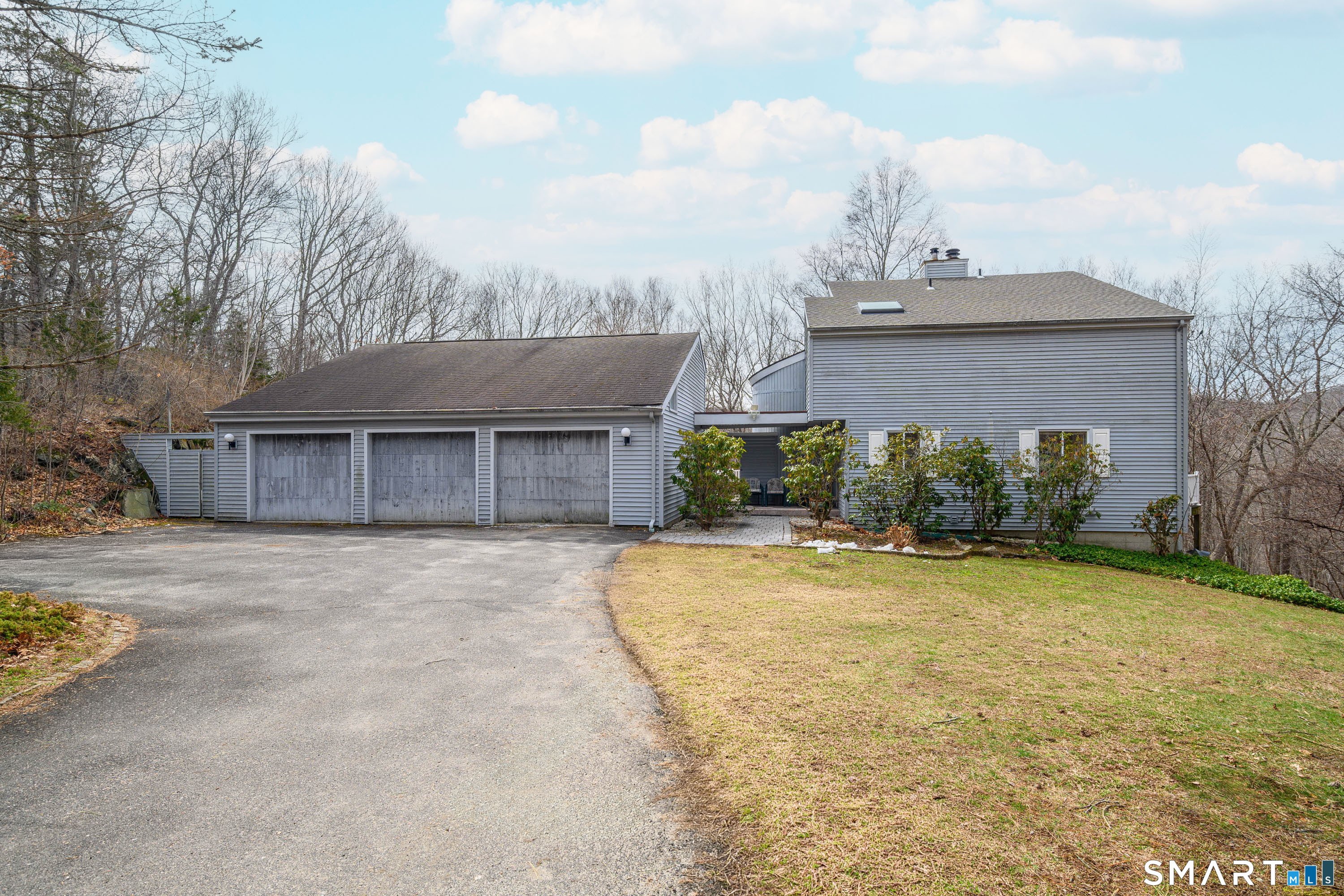 Homes for sale in Sherman, CT | 11 Chestnut Hill Rd, Sherman, CT 06784 | MLS# 24158204