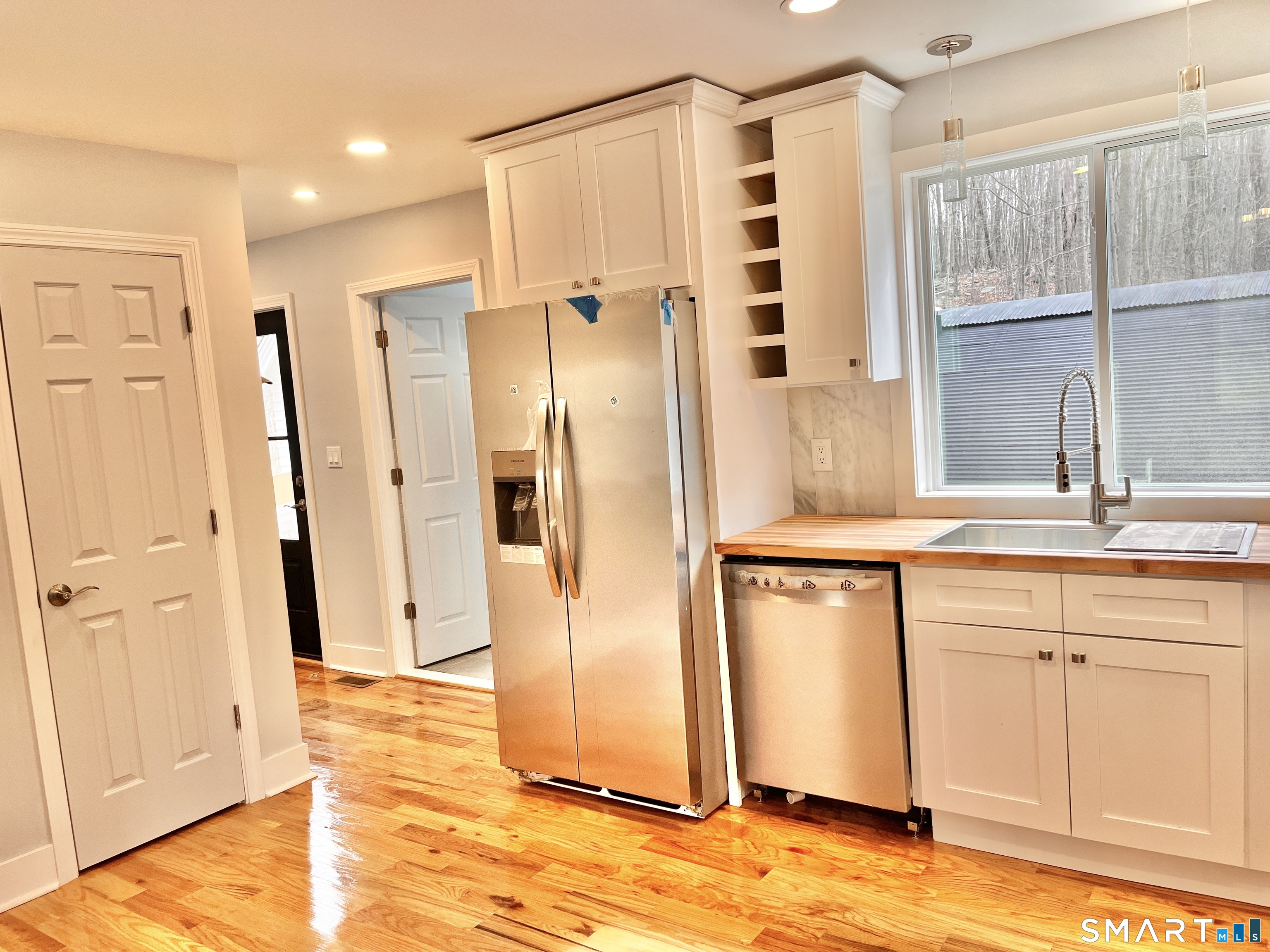 Homes for sale in Essex, CT | 44A Main St, Essex, CT 06409 | MLS# 24160773