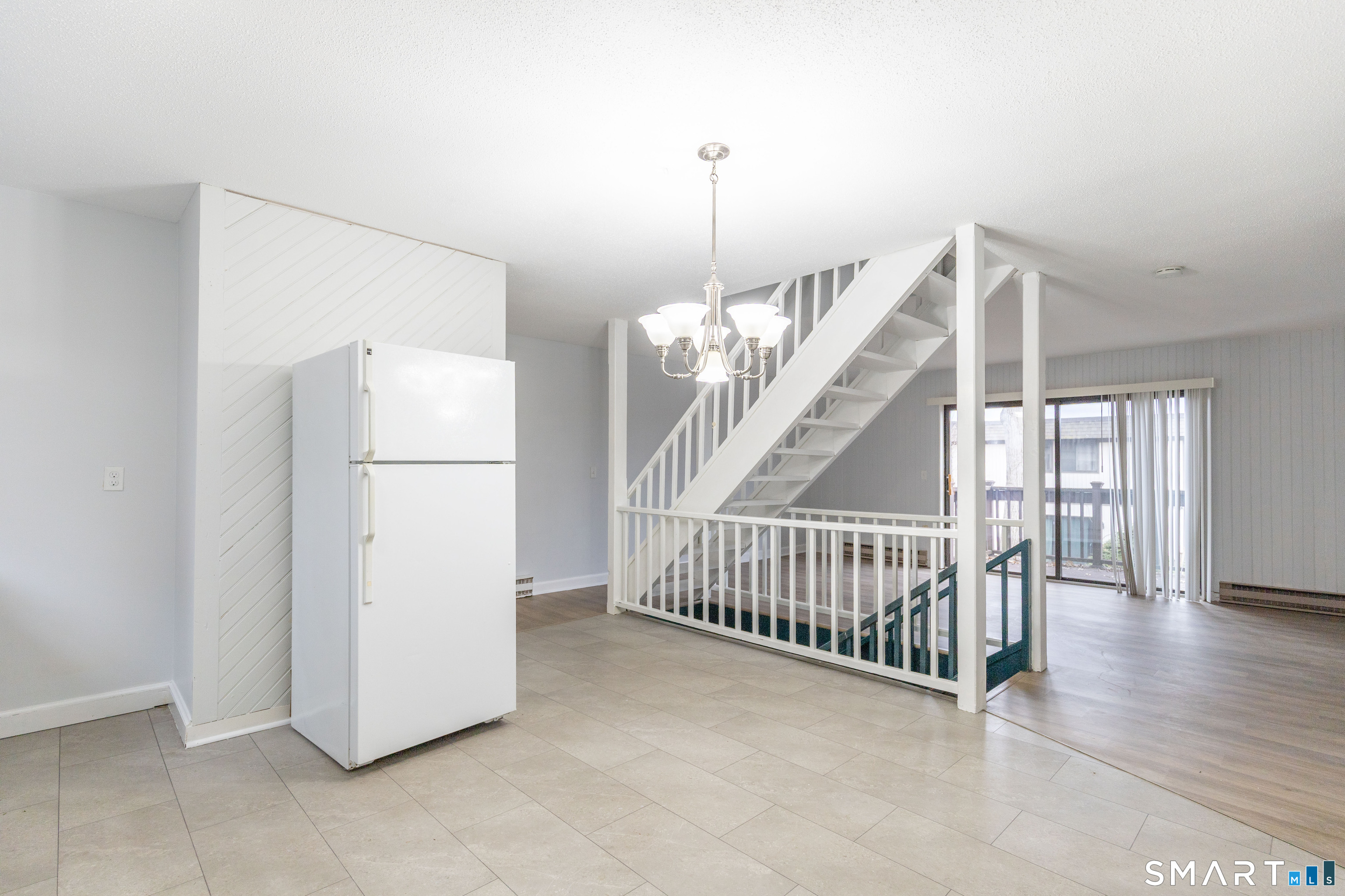 Homes for sale in Suffield, CT | 3 Pebblestone Cir #3, Suffield, CT 06078 | MLS# 24159276