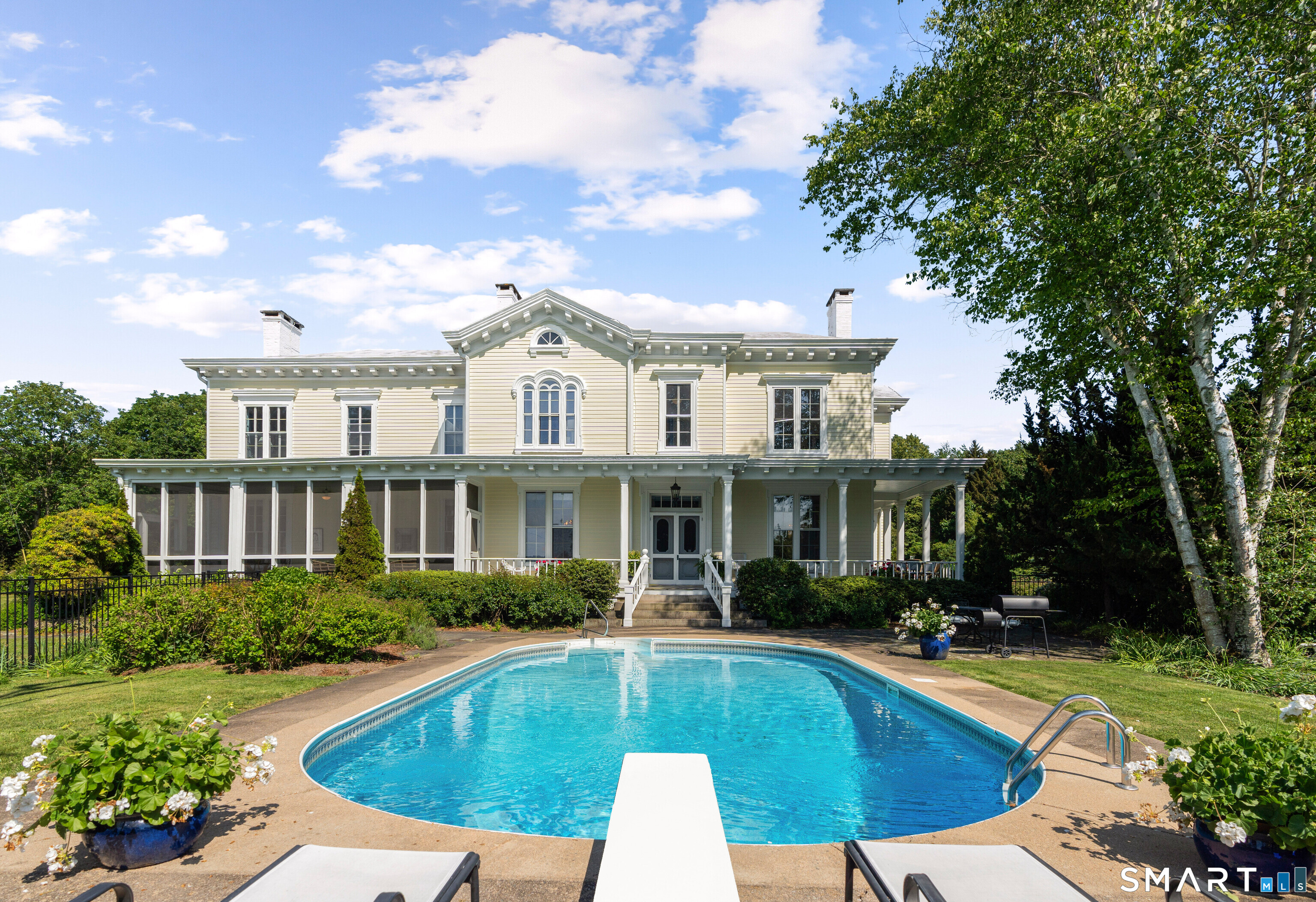 Homes for sale in Stonington, CT | 259 N Main St, Stonington, CT 06378 | MLS# 24147408