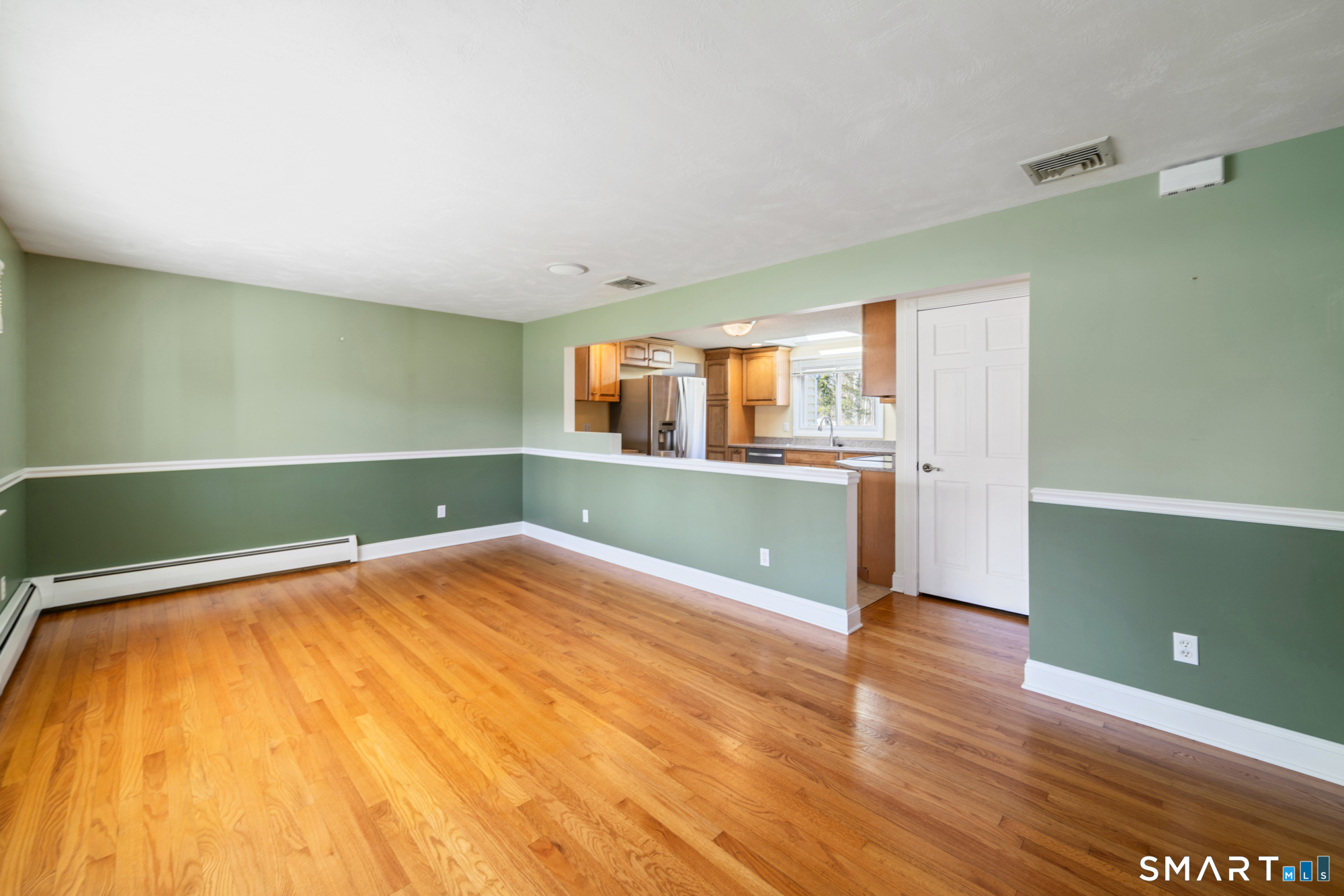 Homes for sale in North Haven, CT | 531 Clintonville Rd, North Haven, CT 06473 | MLS# 24157972