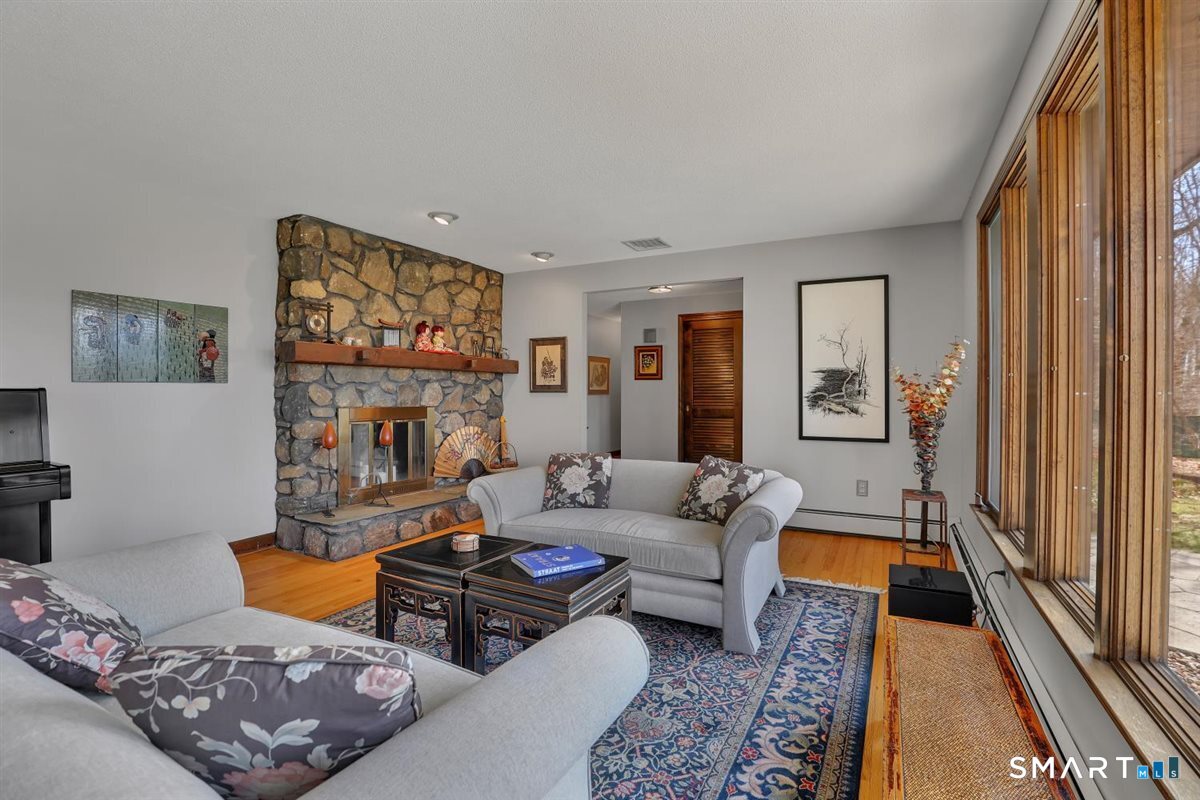 Homes for sale in Manchester, CT | 179 Blue Ridge Dr, Manchester, CT 06040 | MLS# 24160563