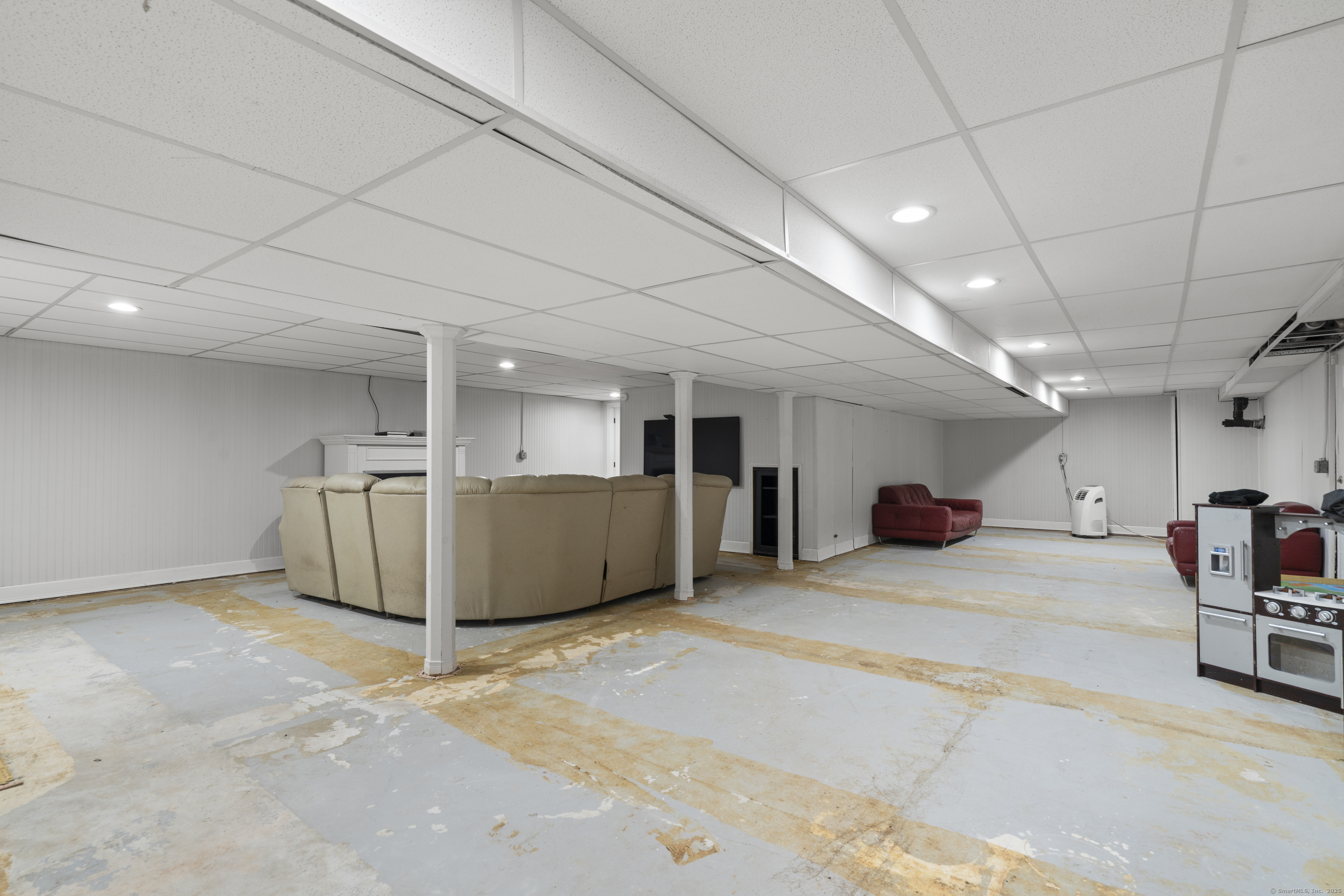 63 Taylor, Colchester, 06415, 5 Bedrooms Bedrooms, 0 ,2 BathroomsBathrooms,Single Family For Sale,For Sale,Taylor,0,24160931