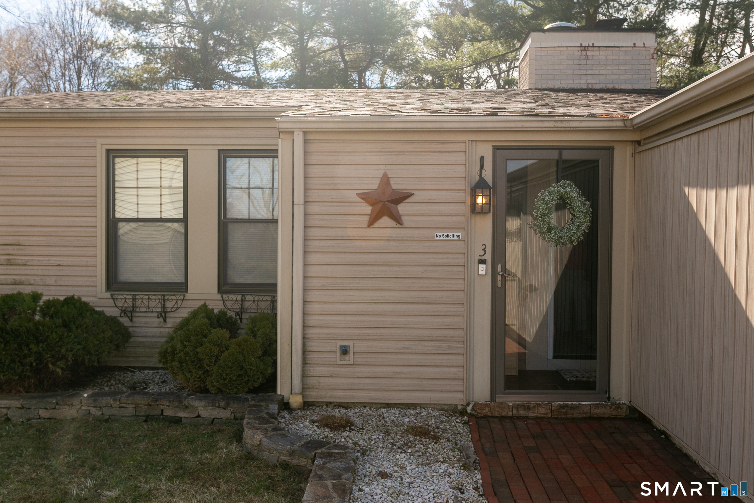 Homes for sale in Middletown, CT | 3 E Lake Pl, Middletown, CT 06457 | MLS# 24158496