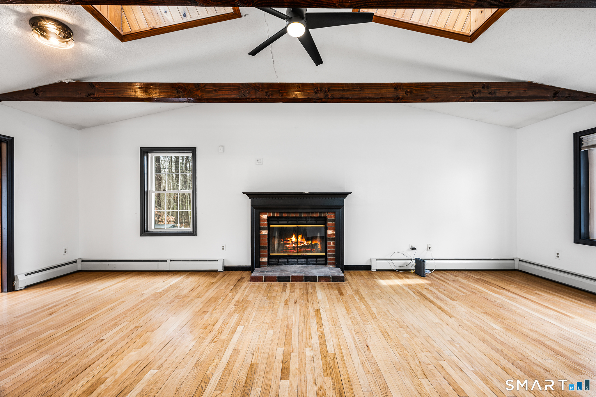 Homes for sale in Thompson, CT | 75 Elmwood Hill Rd, Thompson, CT 06277 | MLS# 24160592