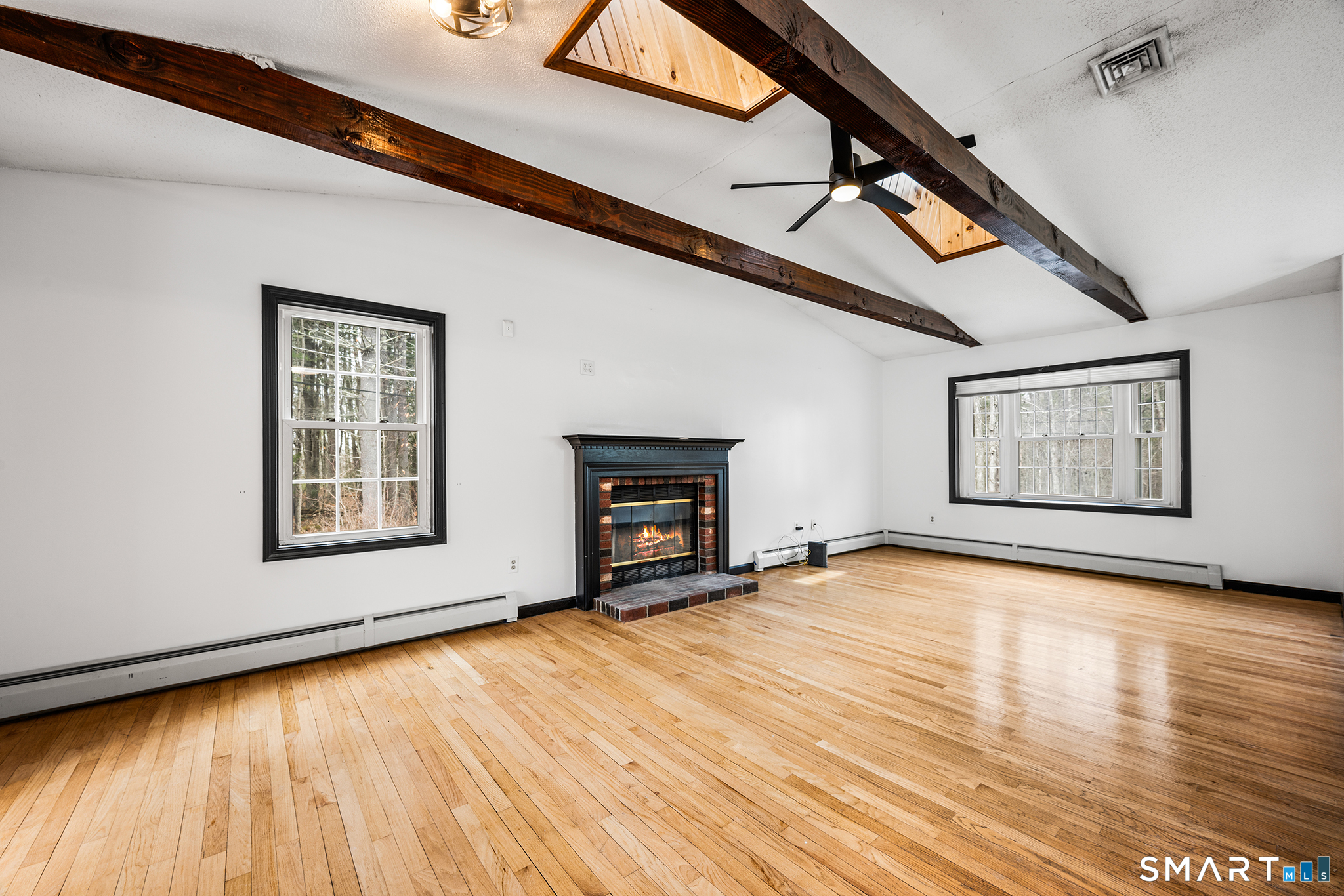 Homes for sale in Thompson, CT | 75 Elmwood Hill Rd, Thompson, CT 06277 | MLS# 24160592