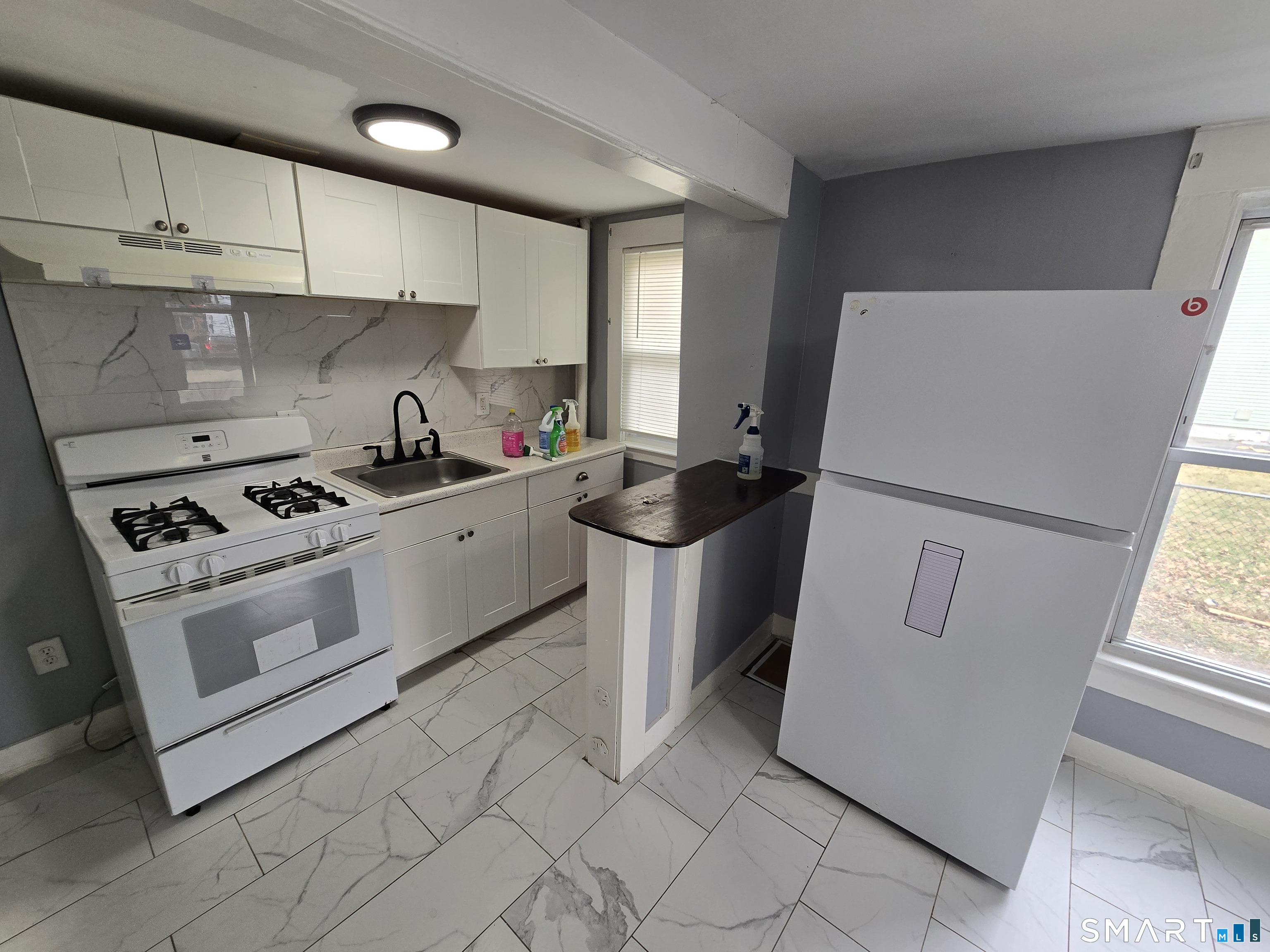 Homes for sale in New Haven, CT | 24 Watson St, New Haven, CT 06511 | MLS# 24160934