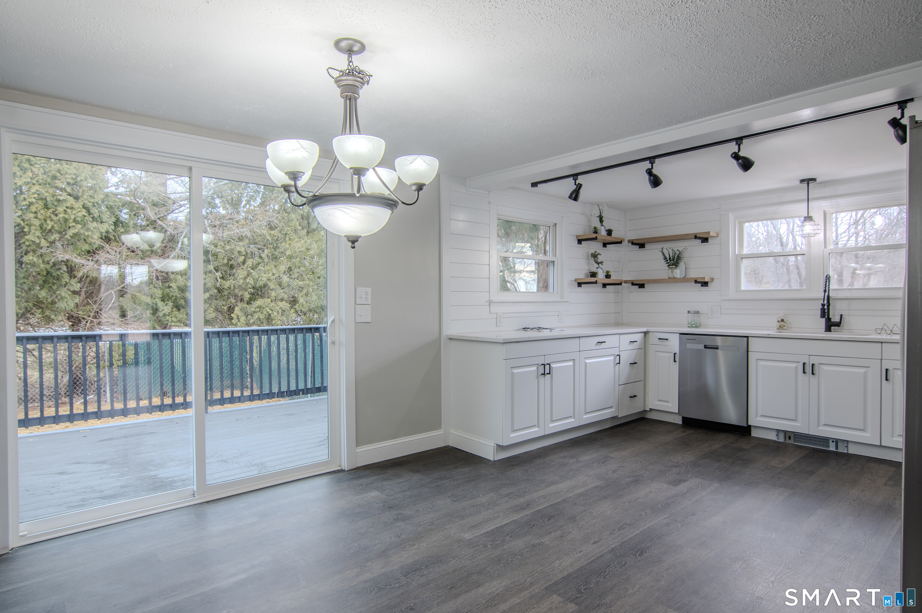 Homes for sale in Thompson, CT | 2 Mary Rd, Thompson, CT 06277 | MLS# 24160753