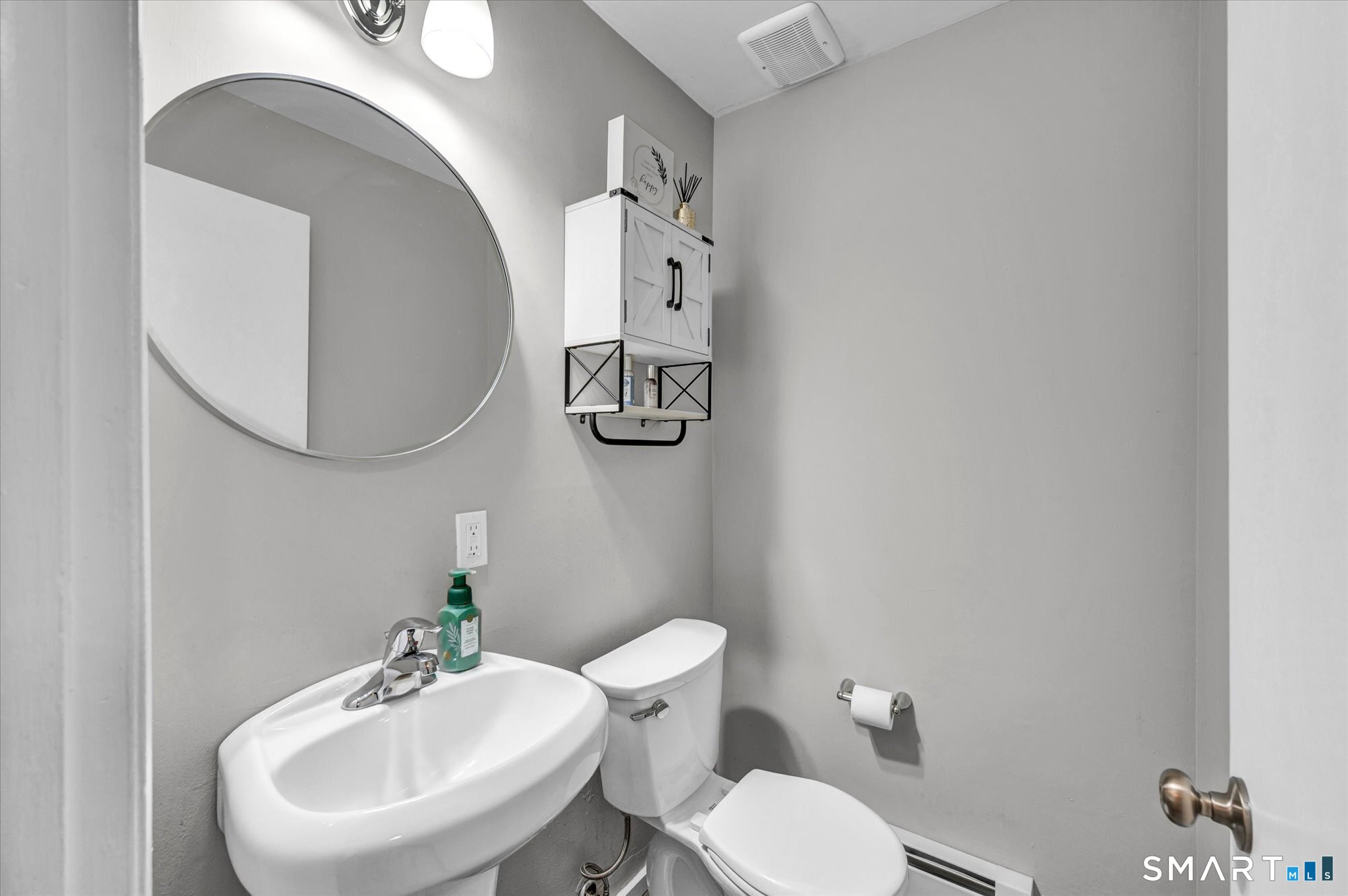 Homes for sale in Middletown, CT | 13 Mckenna Dr, Middletown, CT 06457 | MLS# 24161009