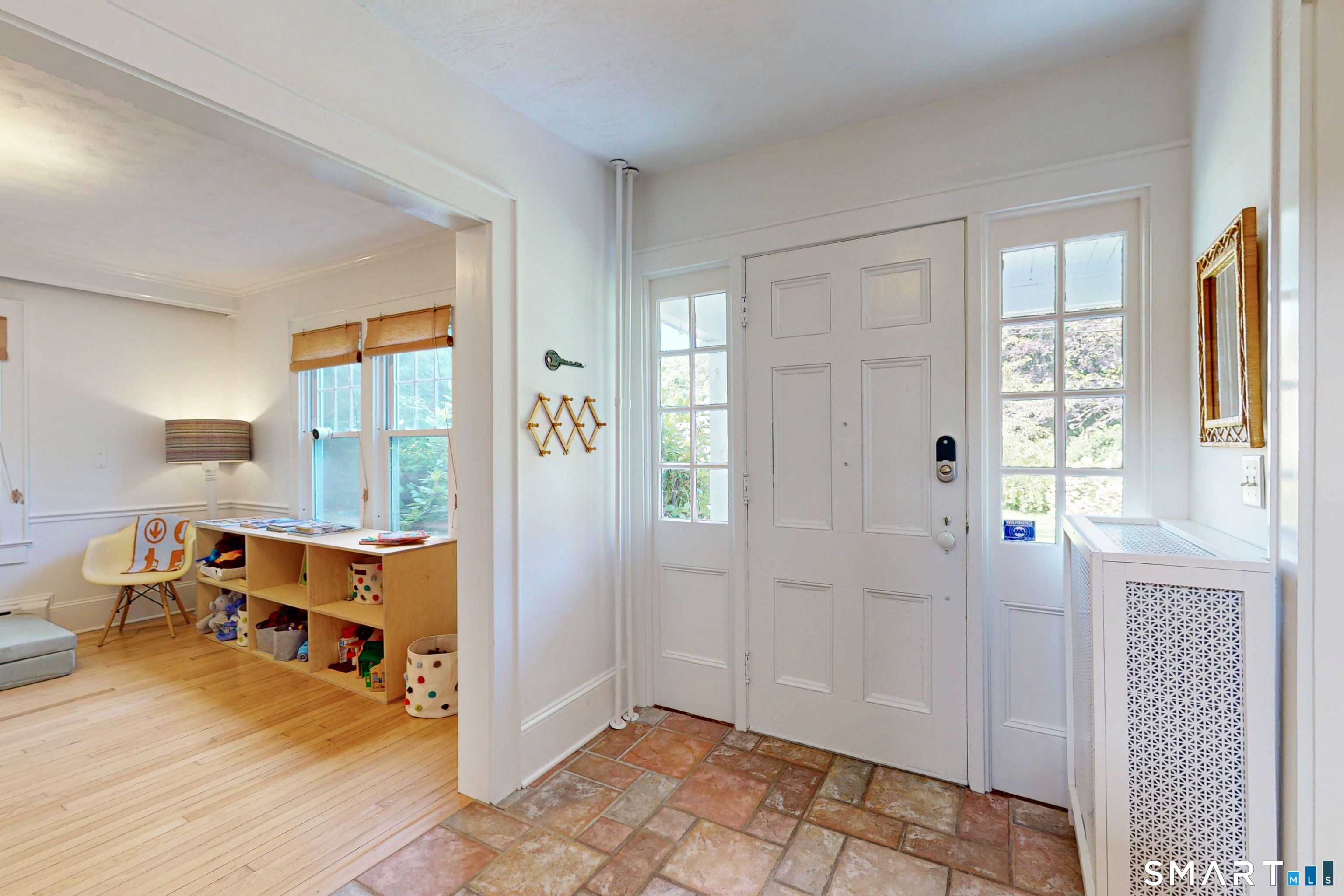 Homes for sale in Southbury, CT | 49 Hicock Dr, Southbury, CT 06488 | MLS# 24161068