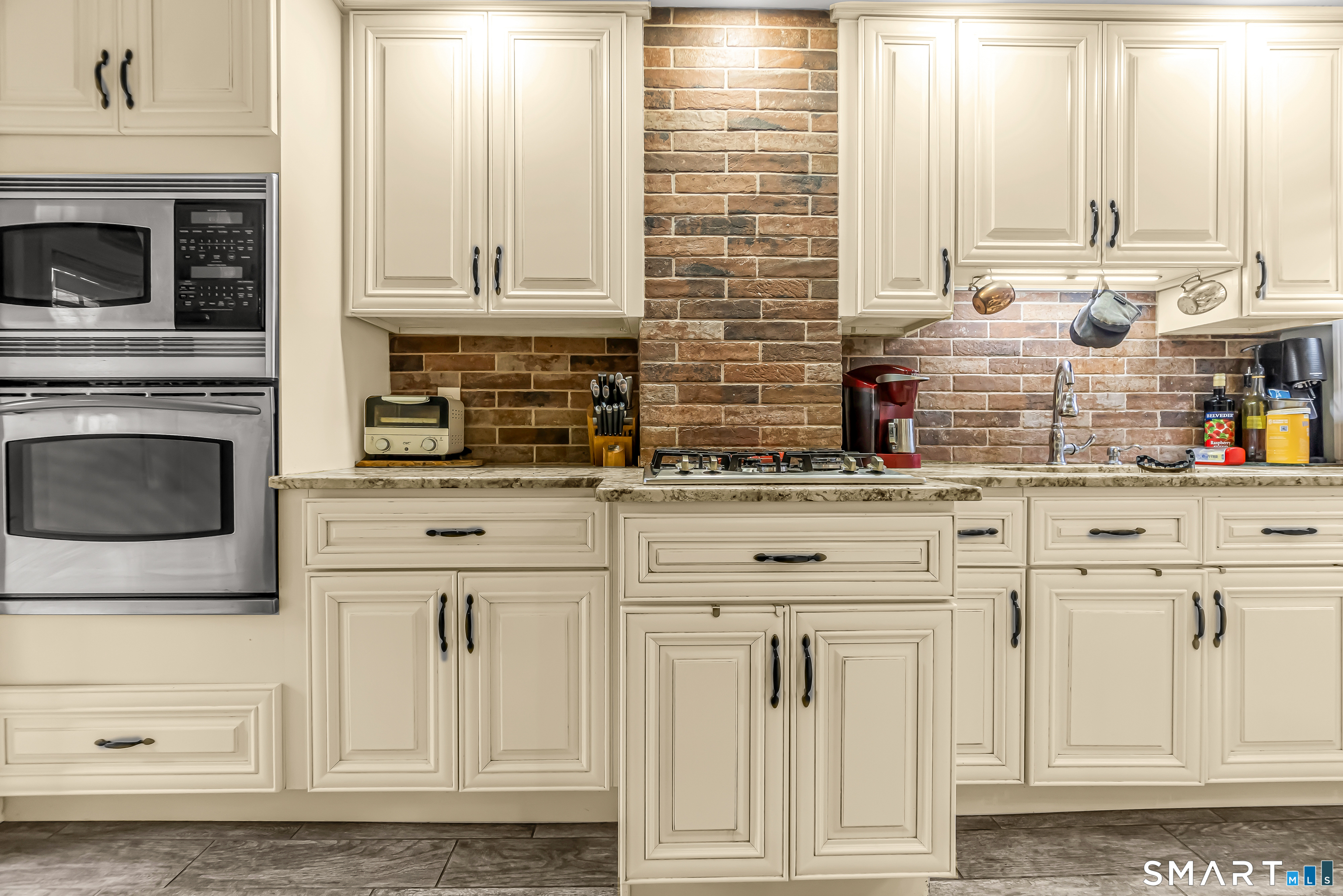 Homes for sale in Bridgeport, CT | 16 Cole St, Bridgeport, CT 06604 | MLS# 24161077