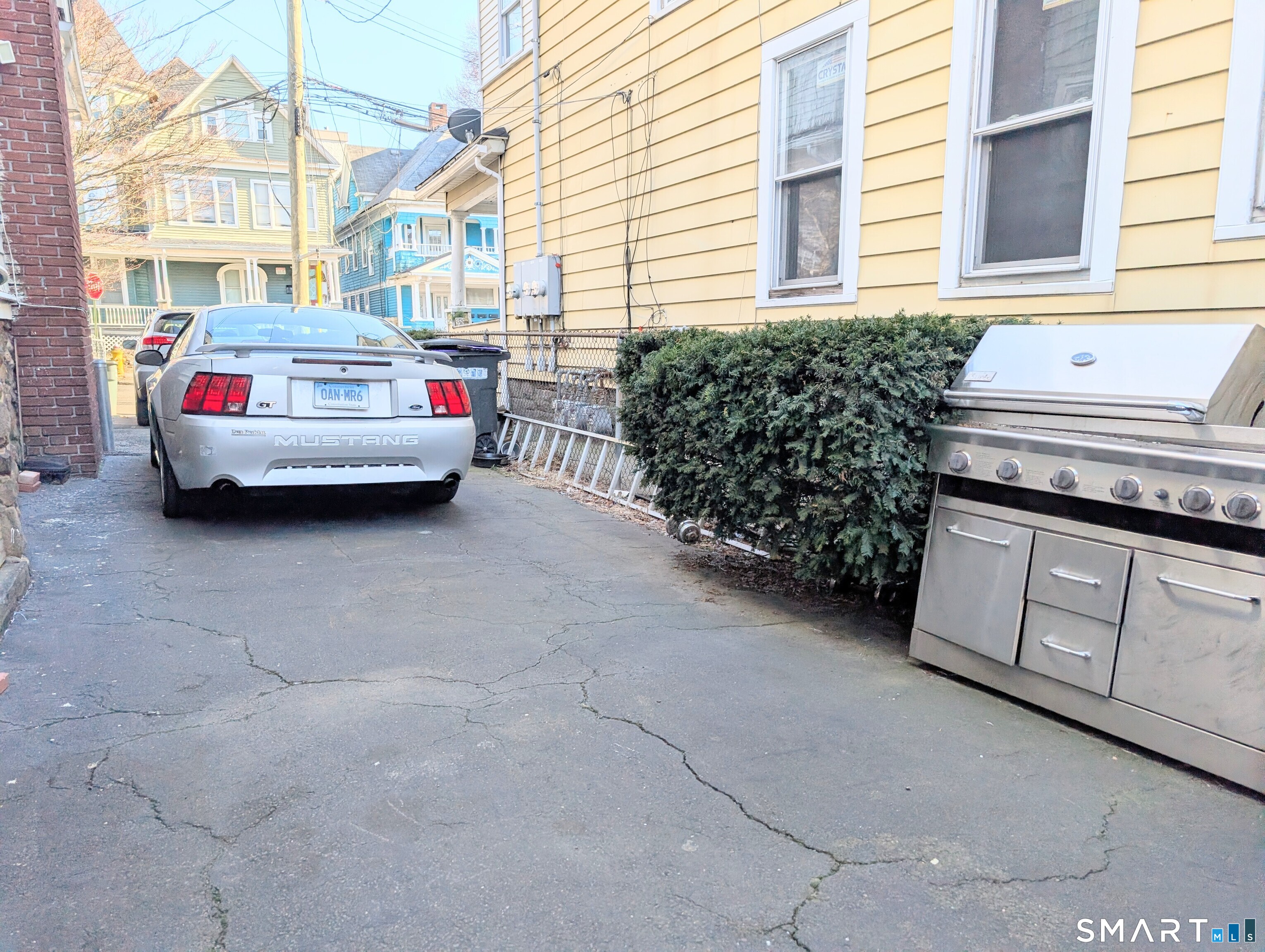 Homes for sale in Bridgeport, CT | 105 Washington Ter, Bridgeport, CT 06604 | MLS# 24161062